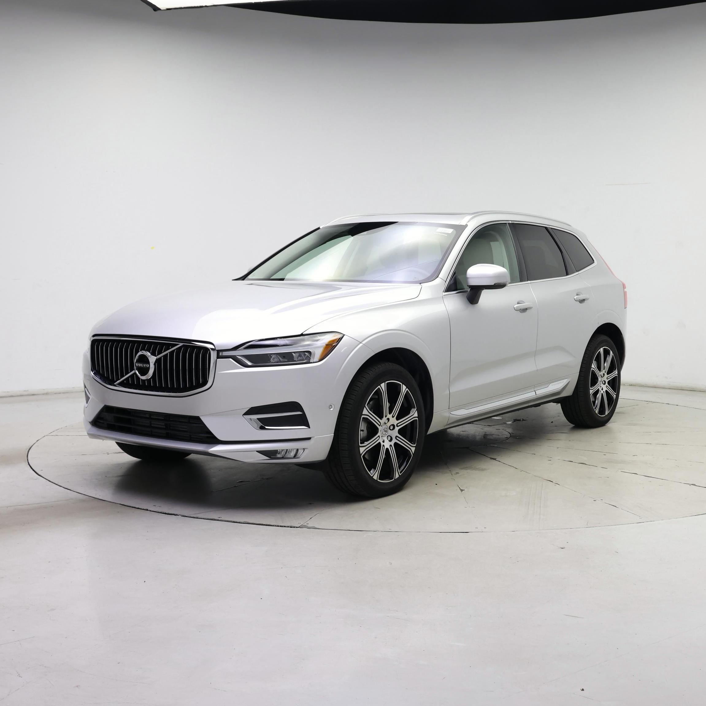 Thumbnail: 2019 Volvo XC60 - 4