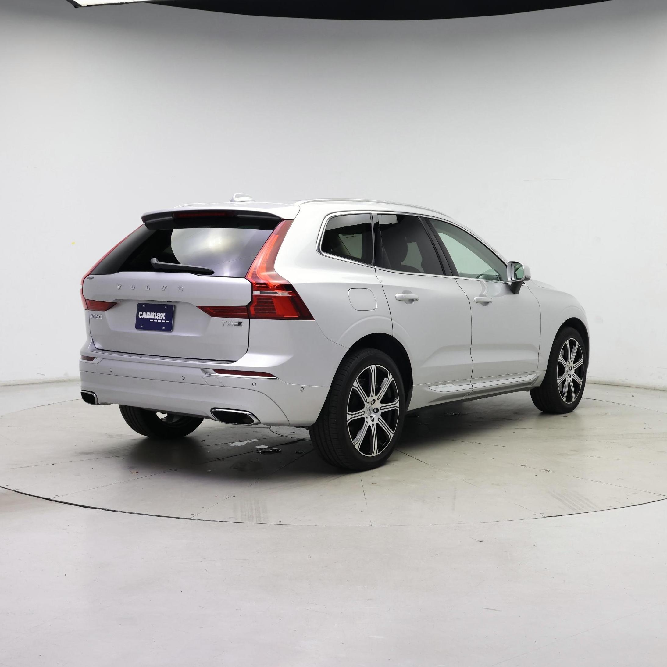 Thumbnail: 2019 Volvo XC60 - 8
