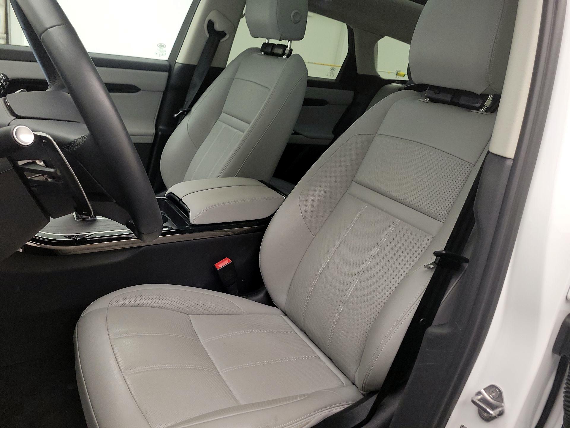 Thumbnail: 2025 Land Rover Range Rover Evoque - 11