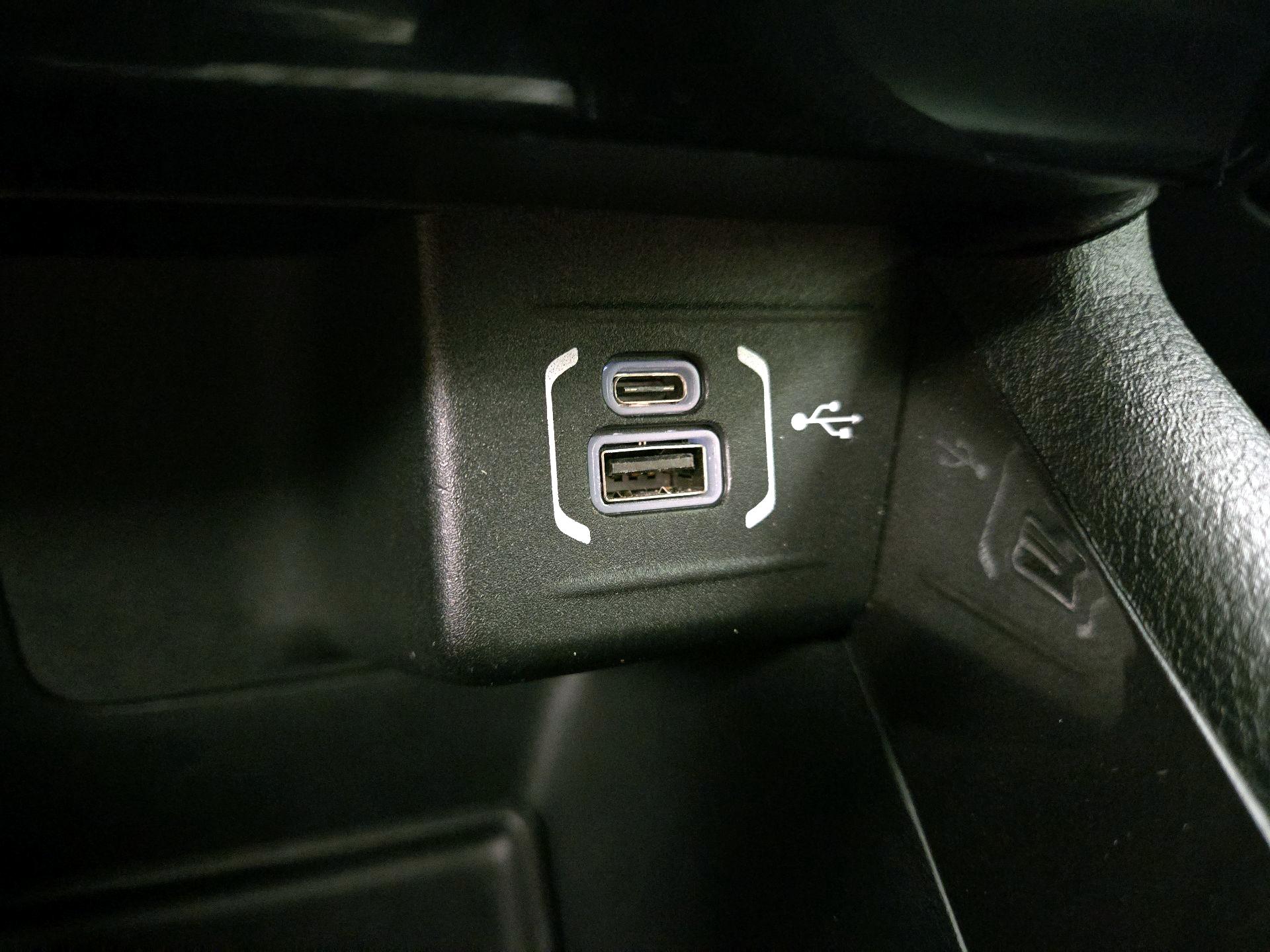 Thumbnail: 2022 Jeep Compass - 18