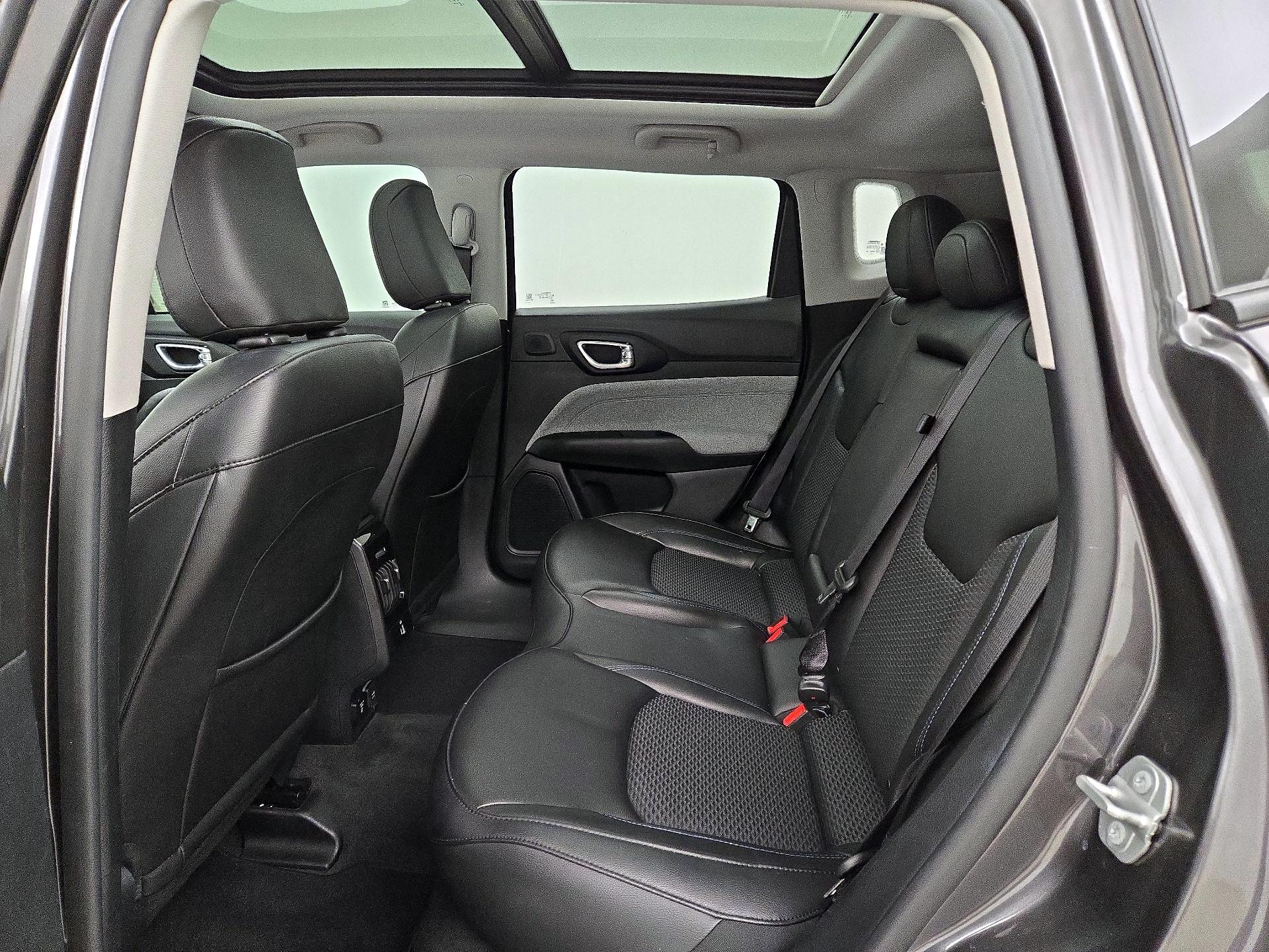 Thumbnail: 2022 Jeep Compass - 20