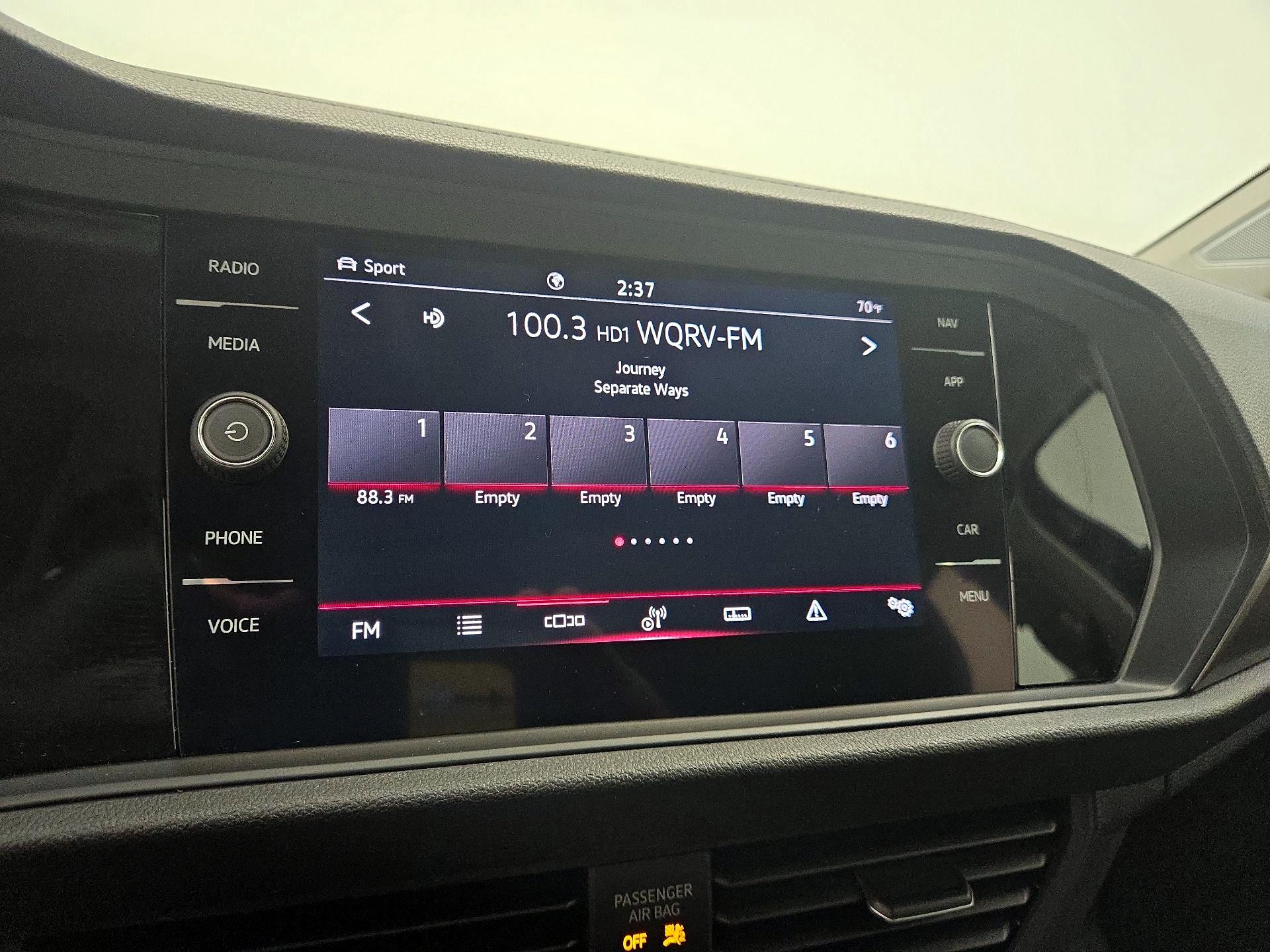 Thumbnail: 2021 Volkswagen Jetta - 15