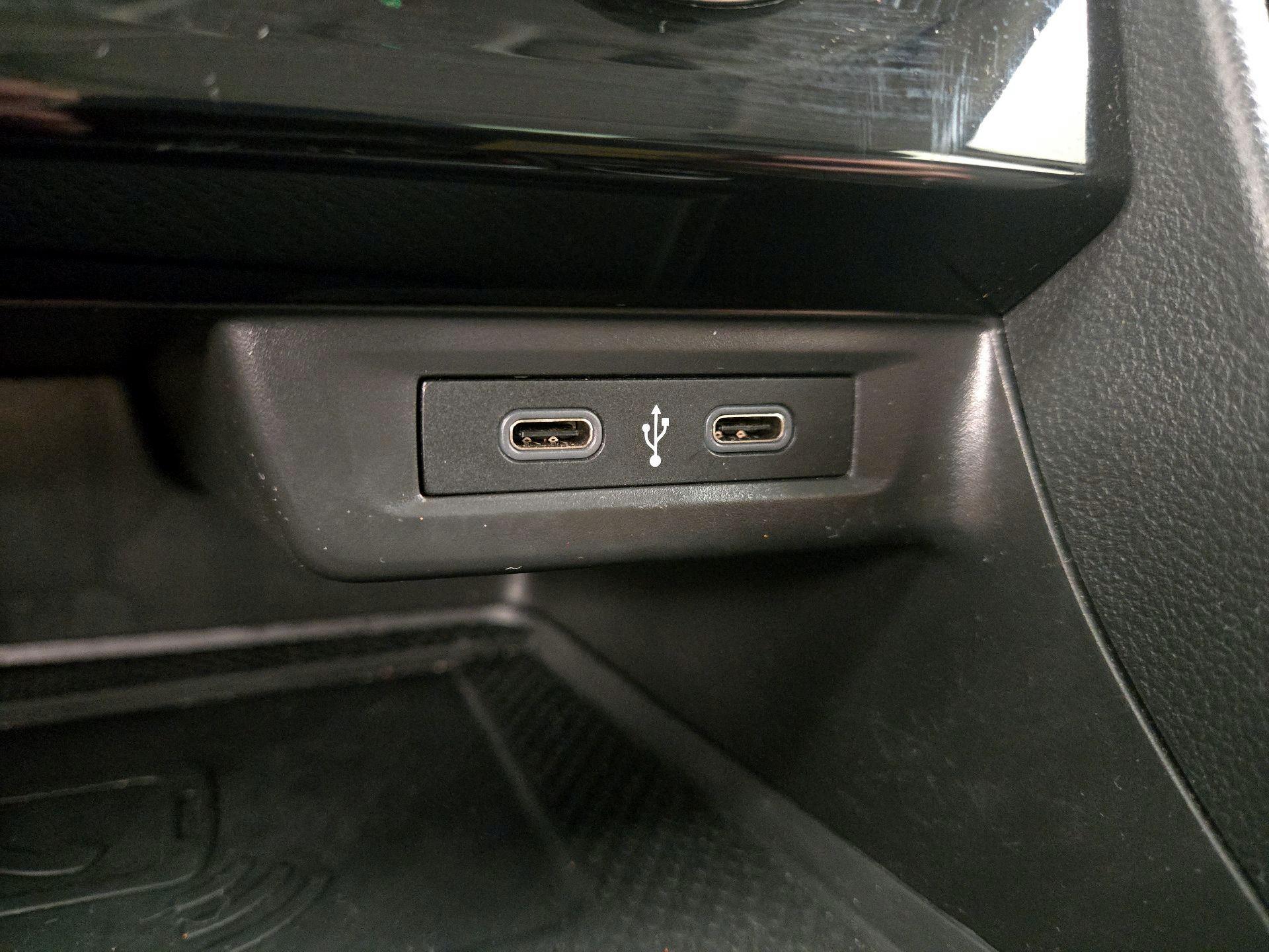 Thumbnail: 2021 Volkswagen Jetta - 18