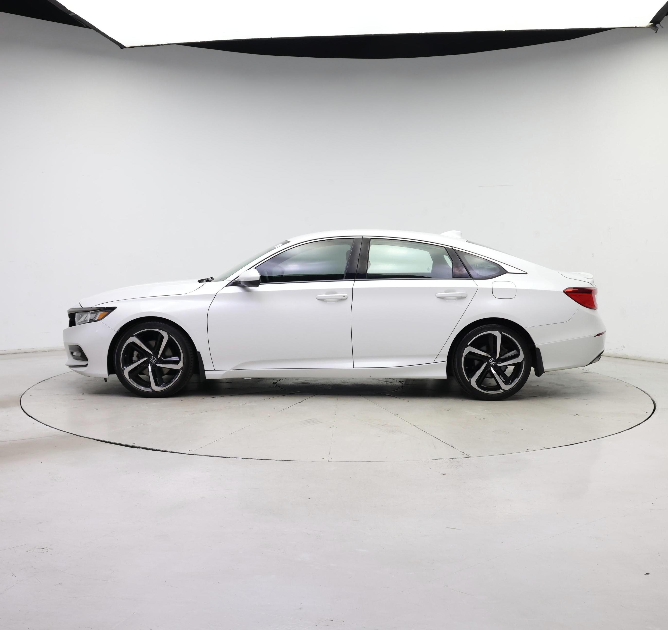 Thumbnail: 2018 Honda Accord - 3