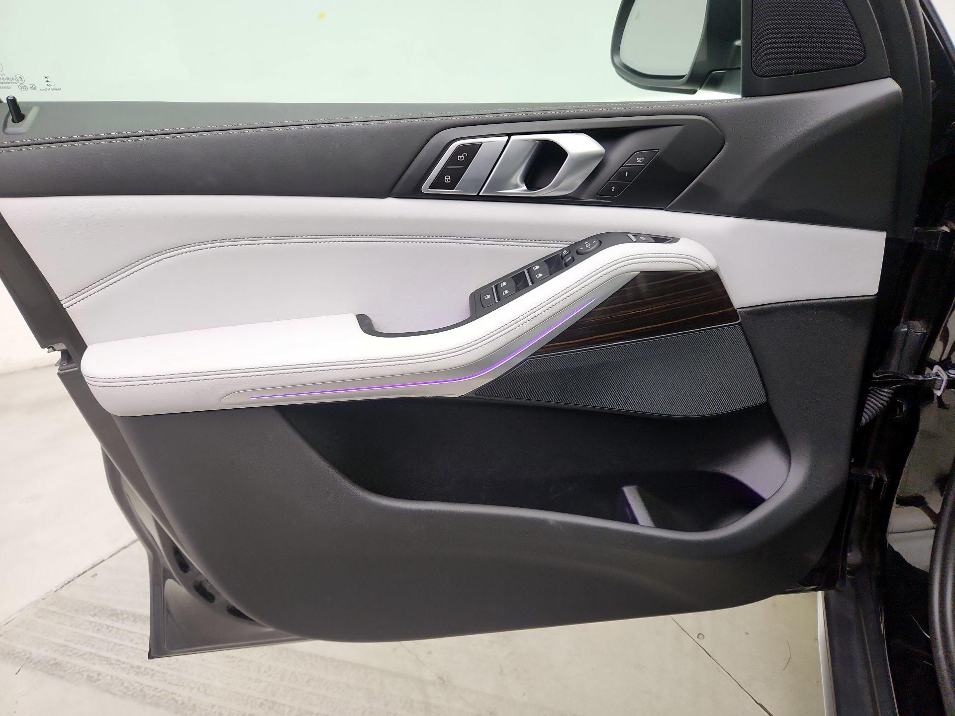 Thumbnail: 2025 BMW X5 - 12