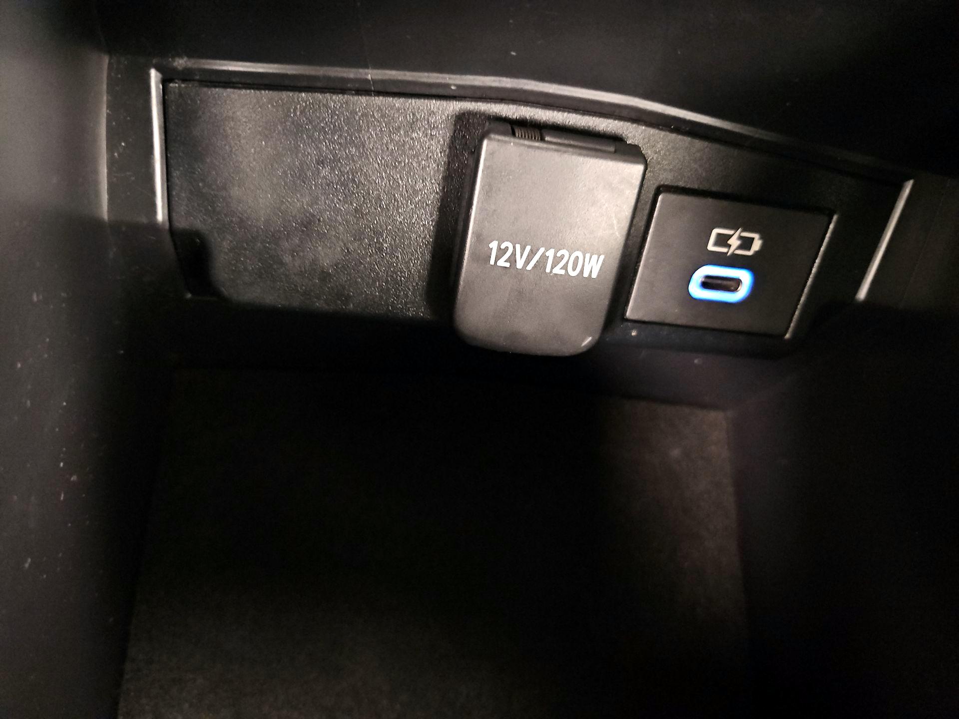 Thumbnail: 2022 Toyota Corolla - 18