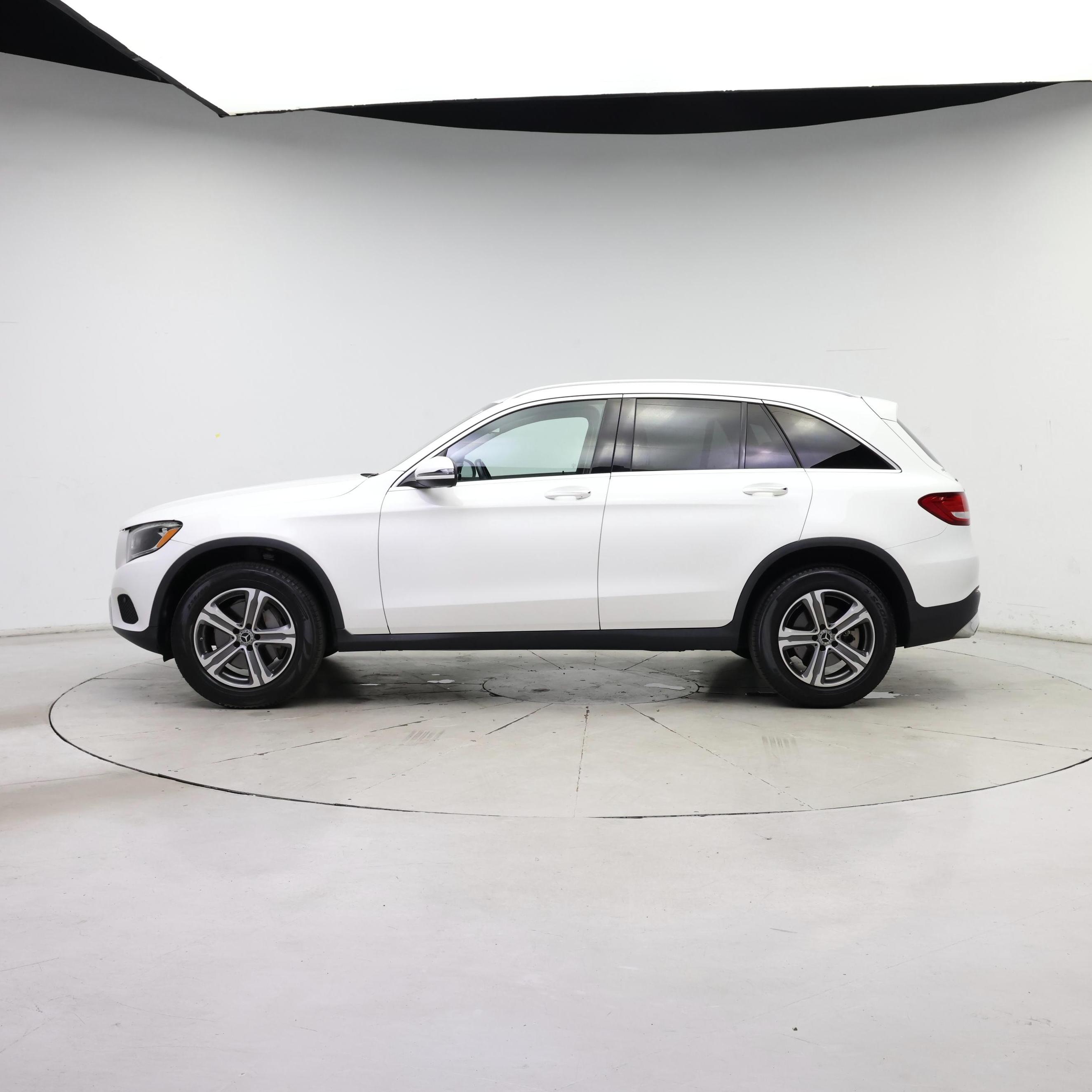 Thumbnail: 2019 Mercedes-Benz GLC - 3