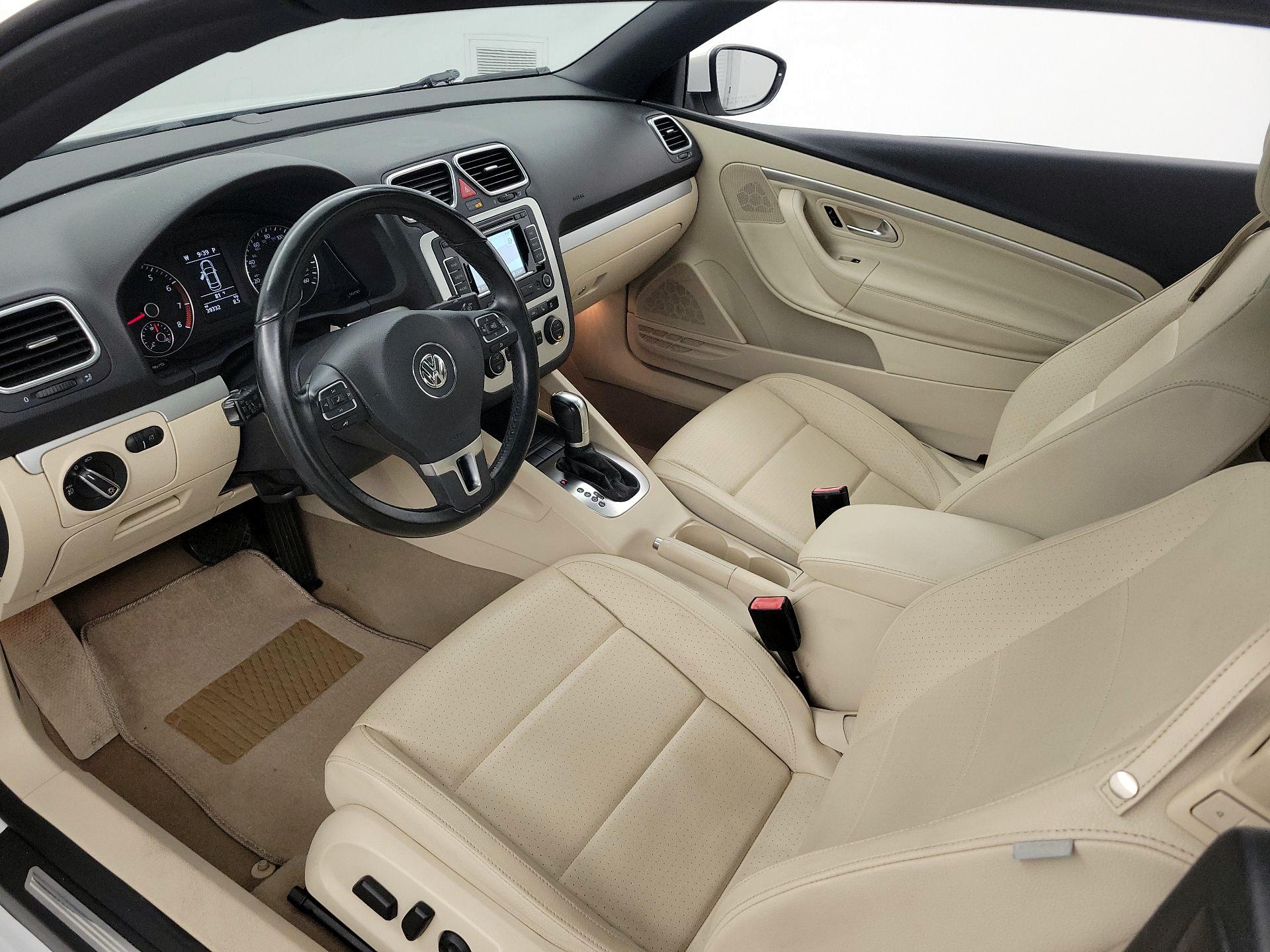 Thumbnail: 2015 Volkswagen Eos - 11