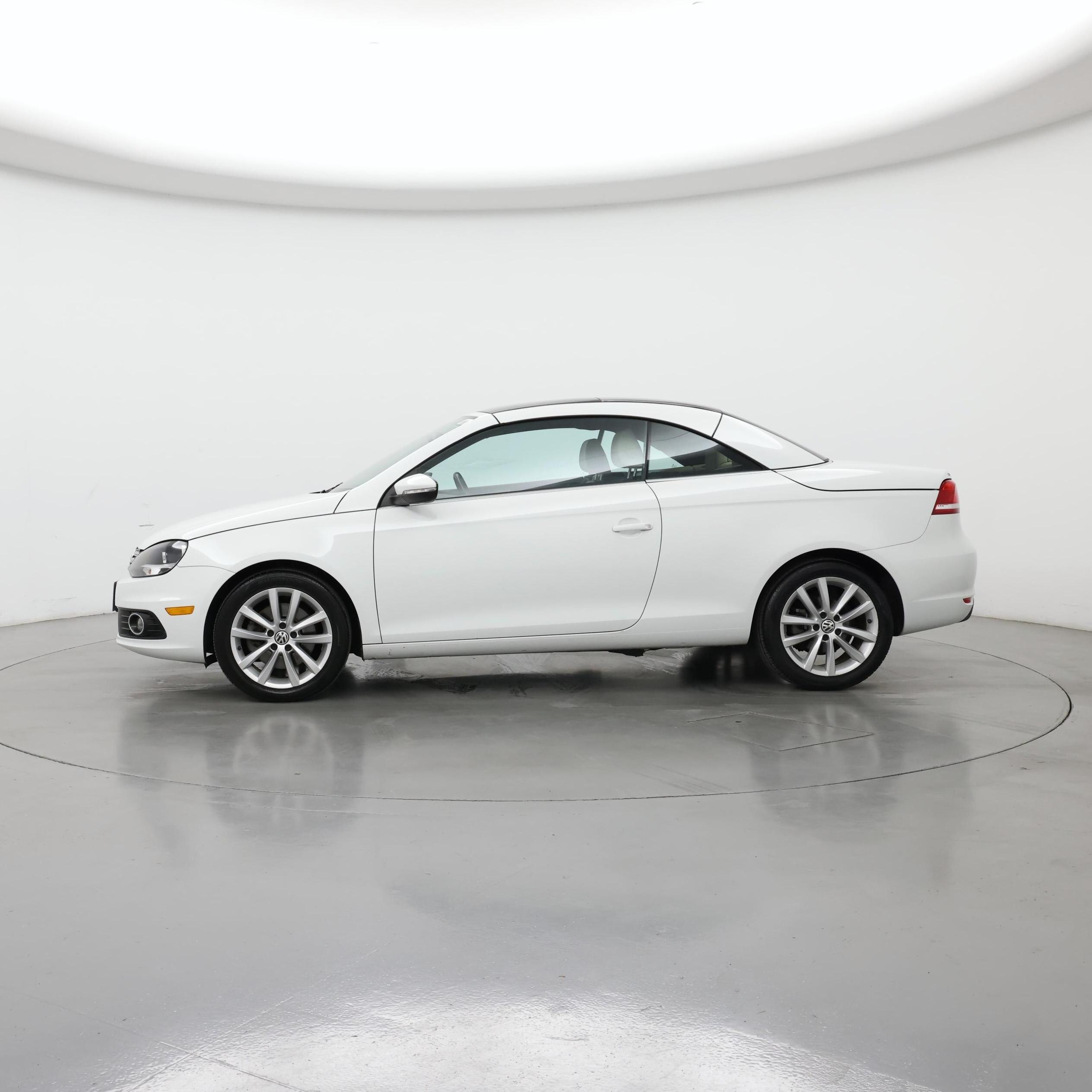 Thumbnail: 2015 Volkswagen Eos - 3