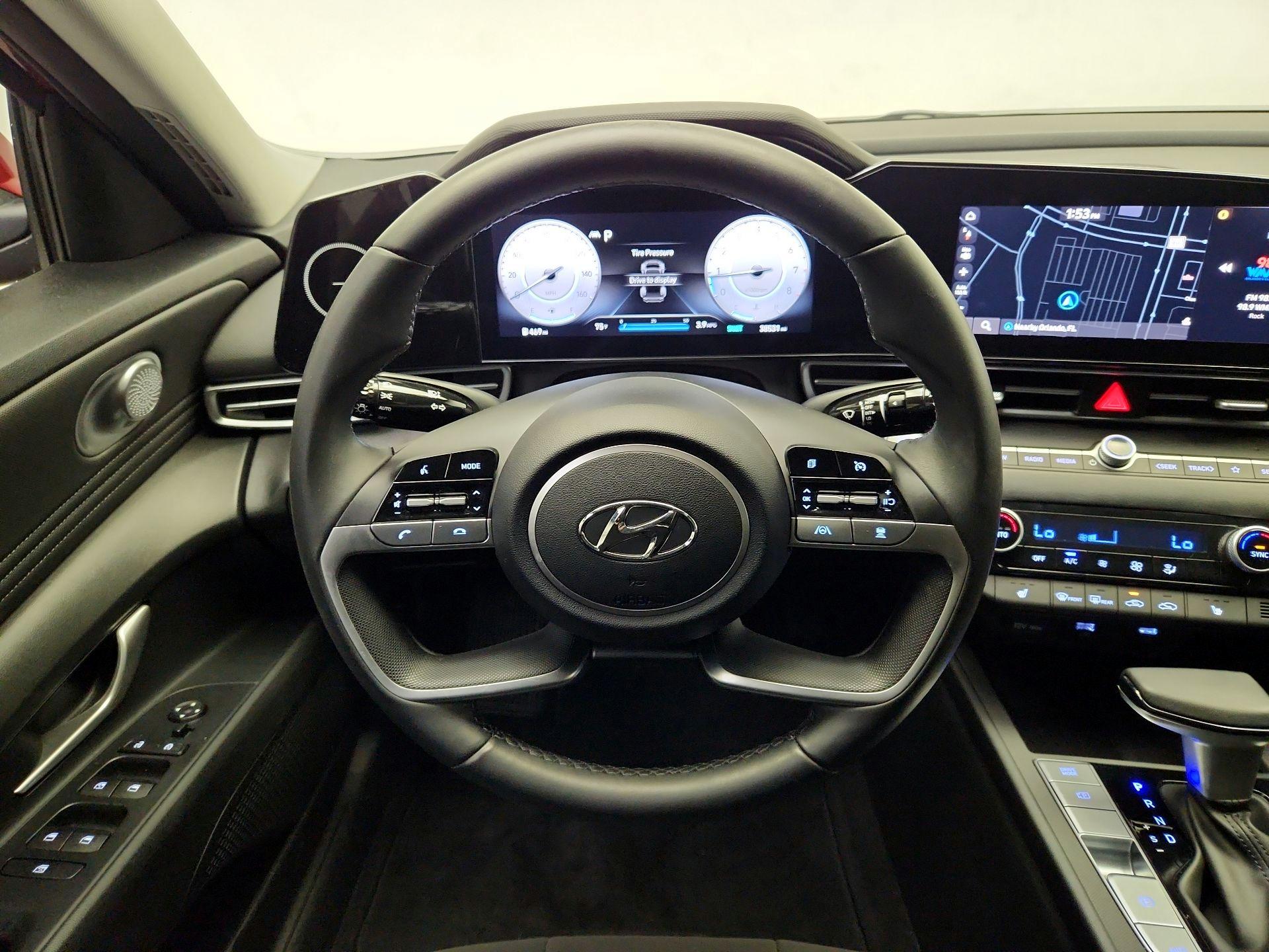 Thumbnail: 2023 Hyundai Elantra - 10