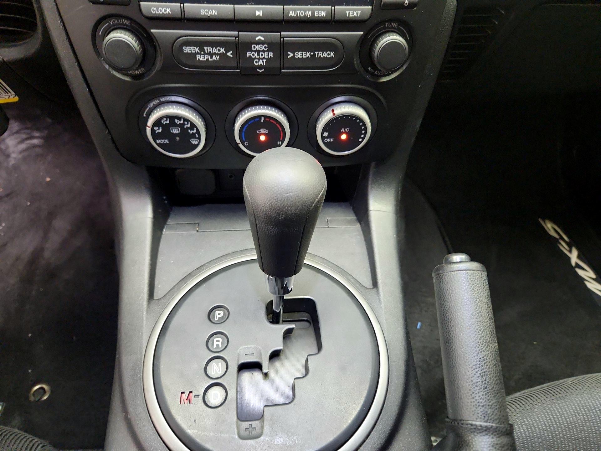 Thumbnail: 2014 Mazda MX-5 Miata - 16