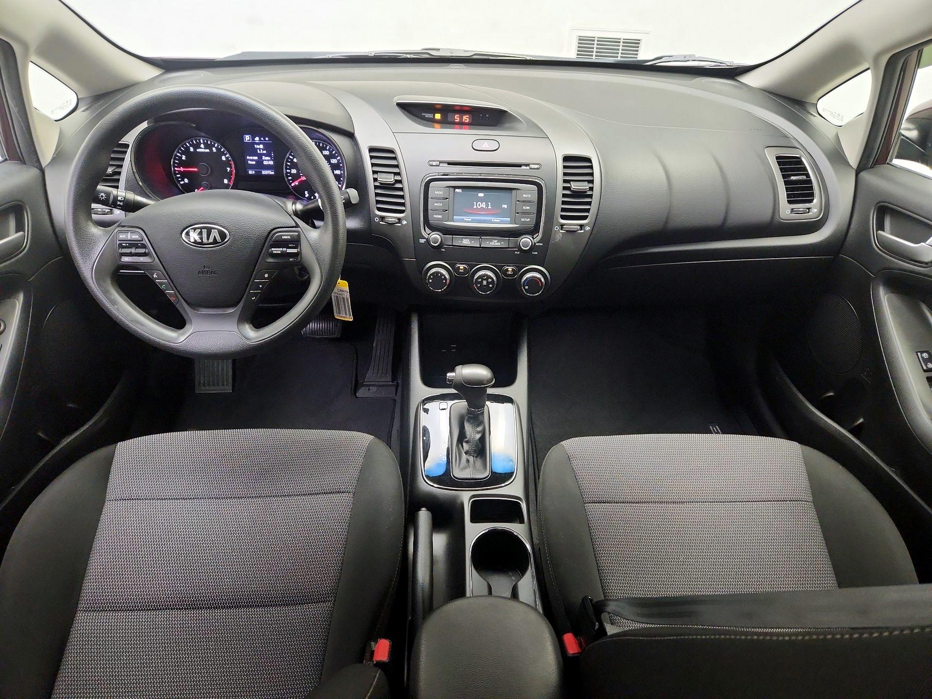 Thumbnail: 2018 Kia Forte - 9