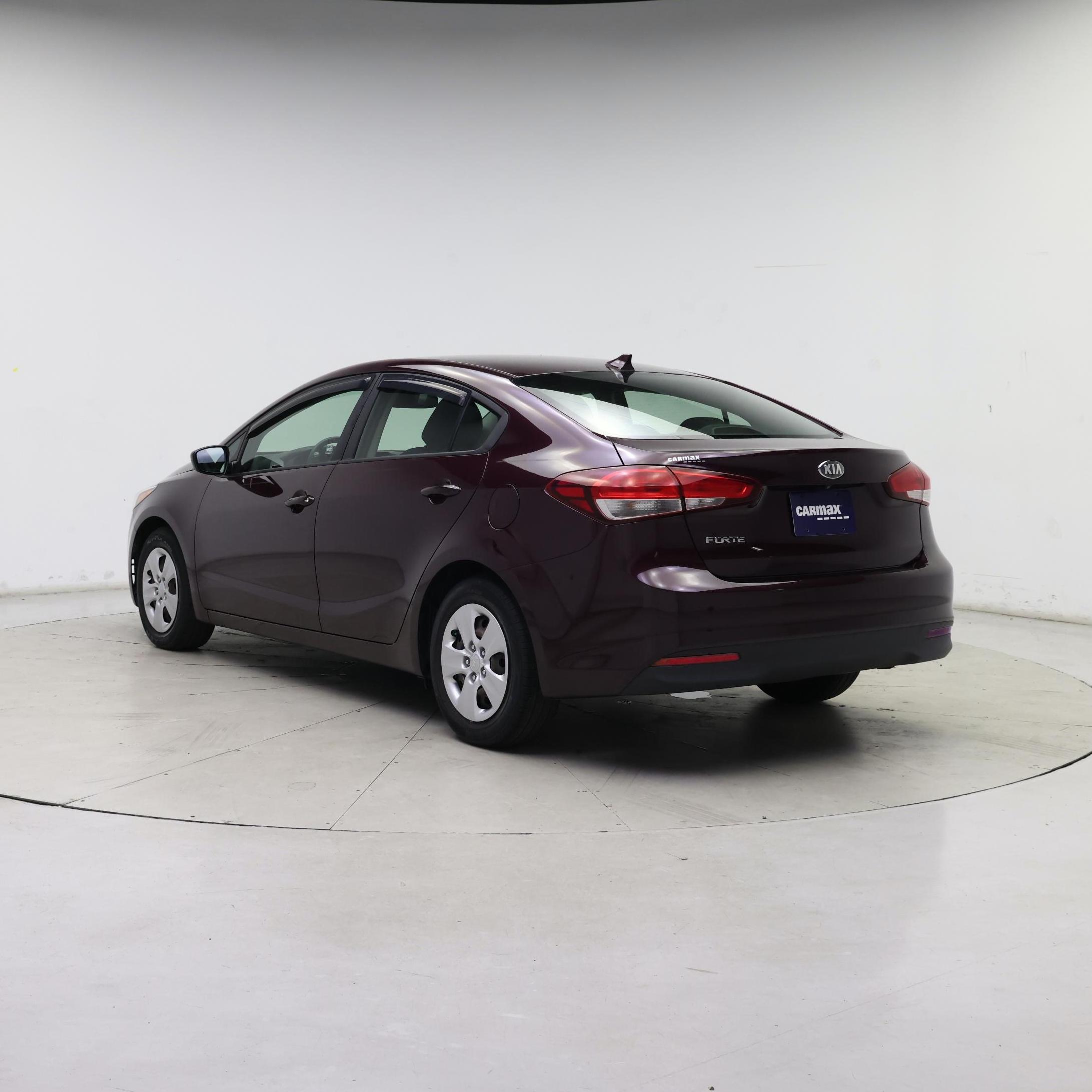 Thumbnail: 2018 Kia Forte - 2
