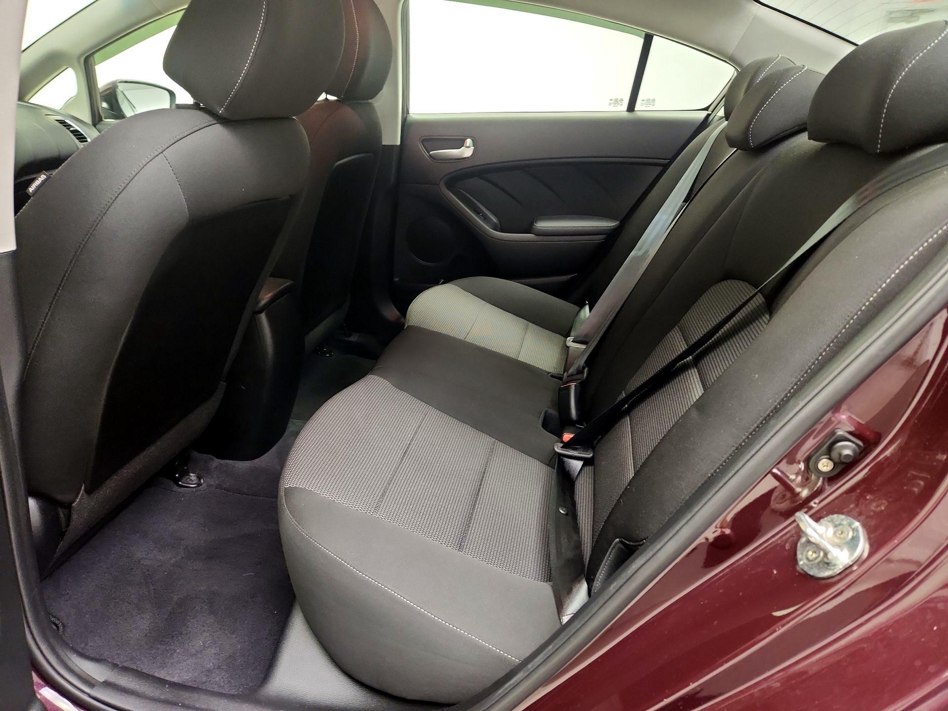 Thumbnail: 2018 Kia Forte - 19