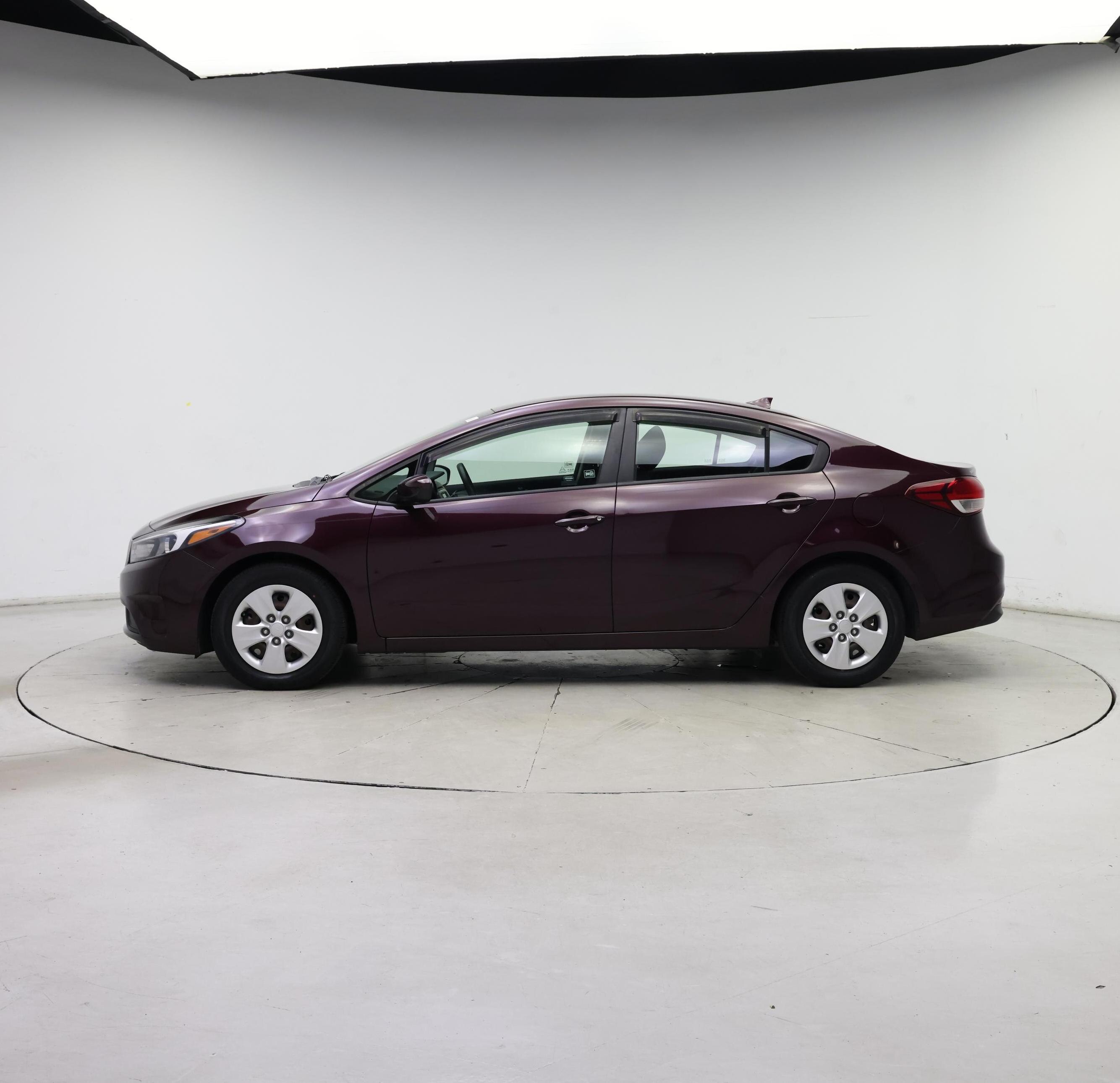 Thumbnail: 2018 Kia Forte - 3