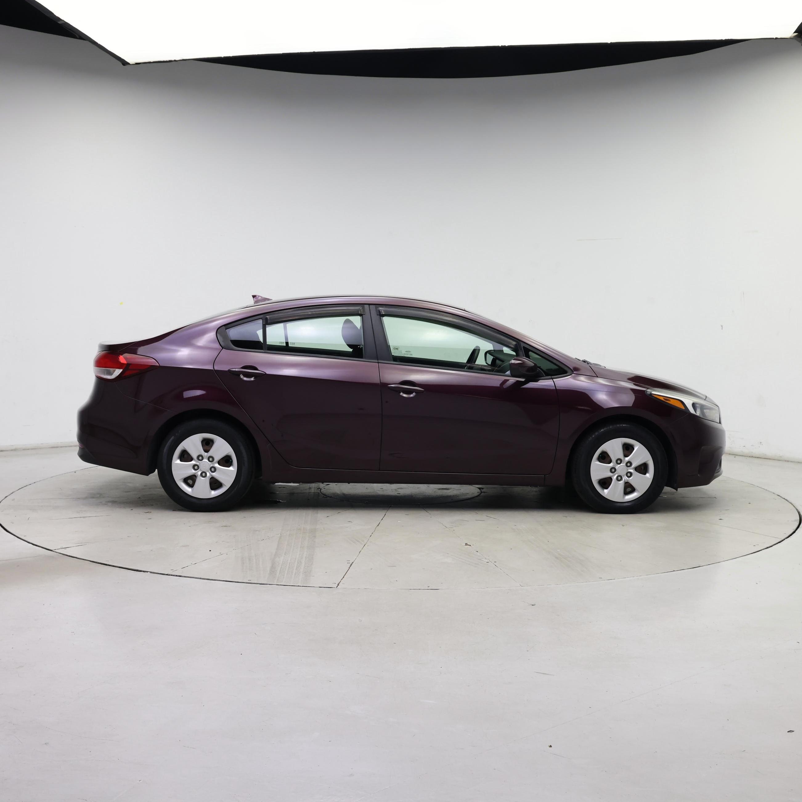 Thumbnail: 2018 Kia Forte - 7