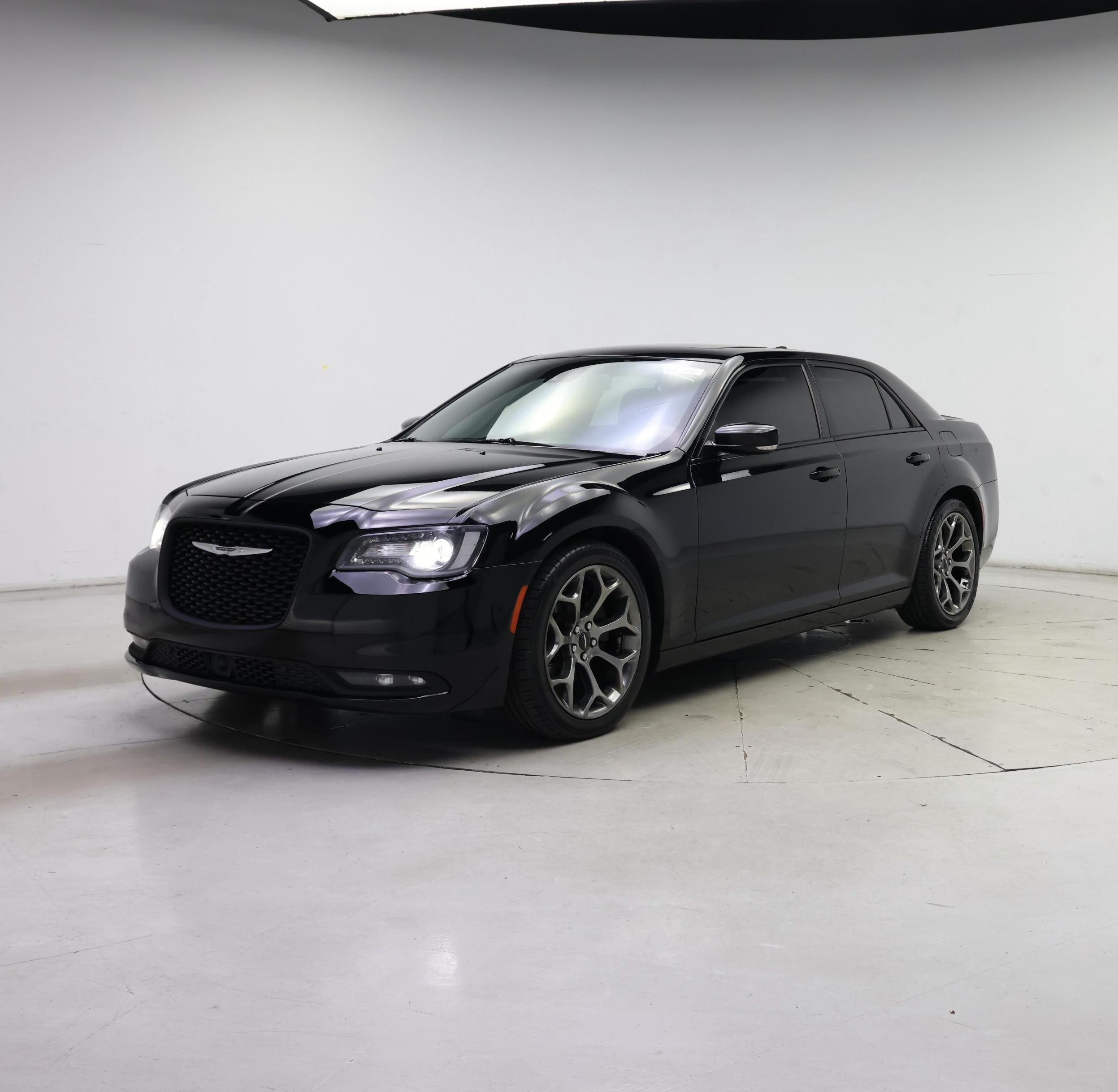 Thumbnail: 2018 Chrysler 300 - 4