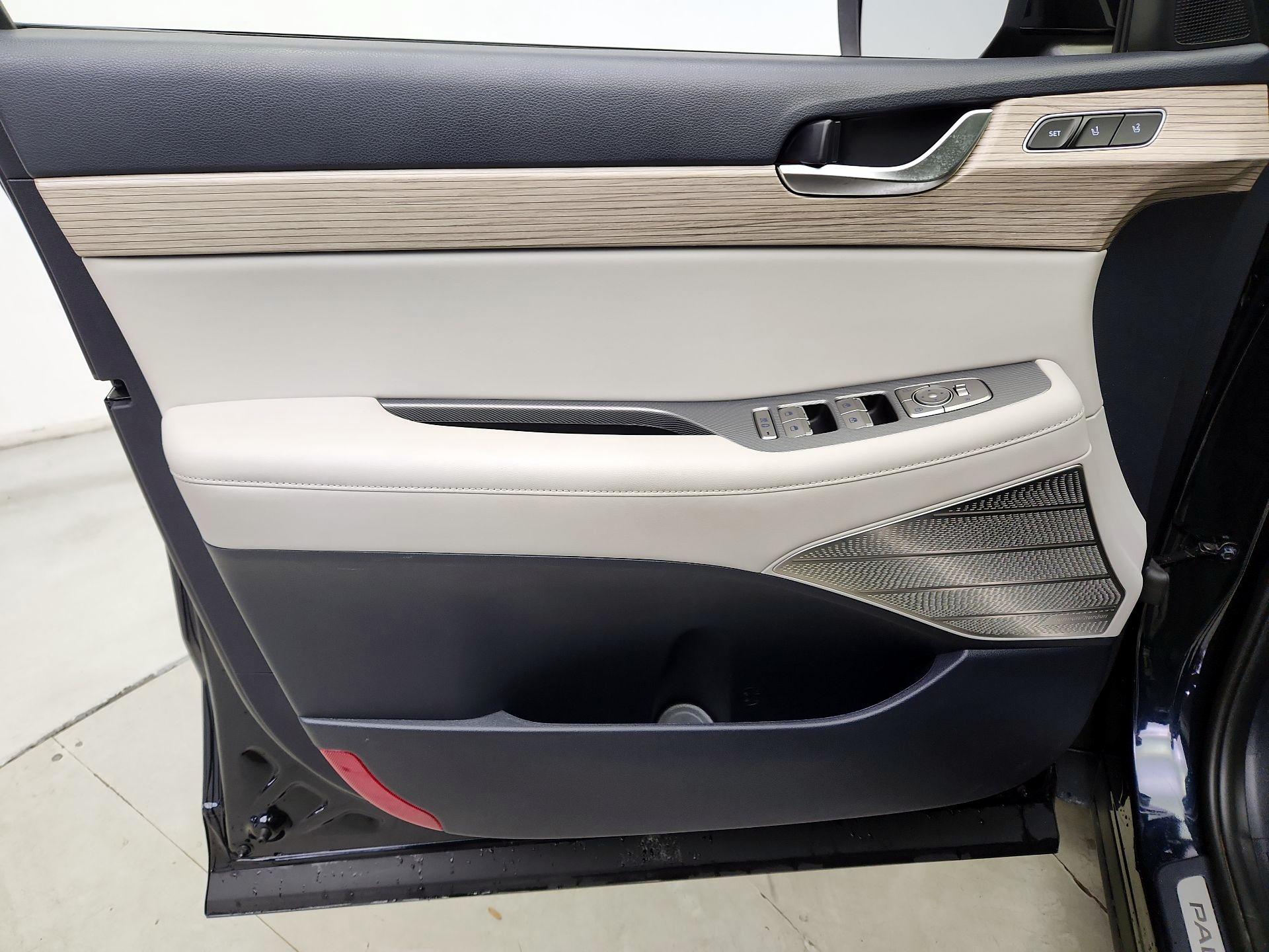 Thumbnail: 2021 Hyundai Palisade - 12
