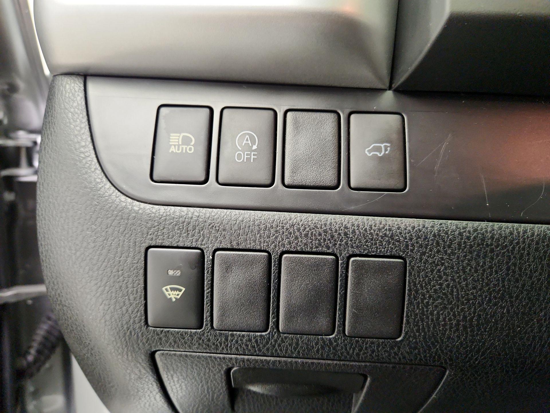 Thumbnail: 2018 Toyota Highlander - 13