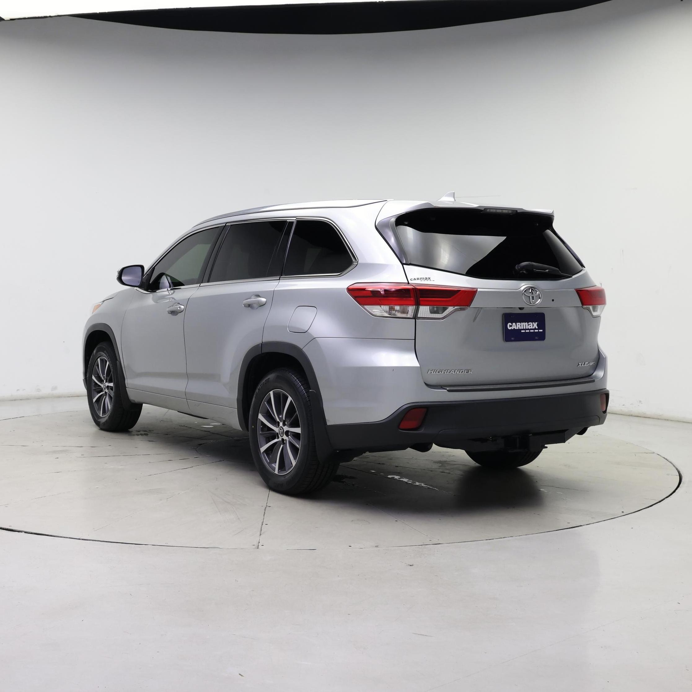 Thumbnail: 2018 Toyota Highlander - 2