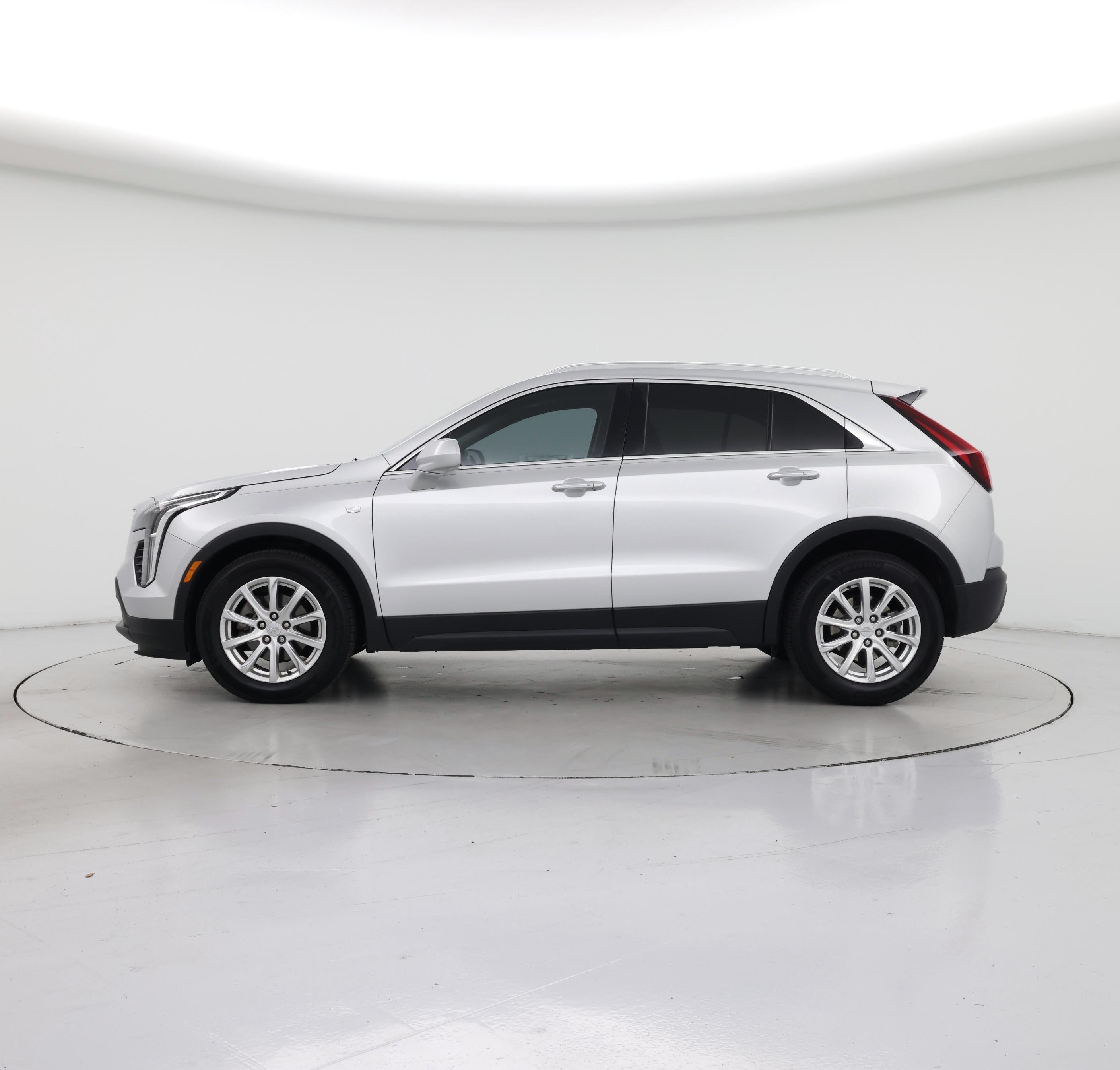 Thumbnail: 2019 Cadillac XT4 - 3