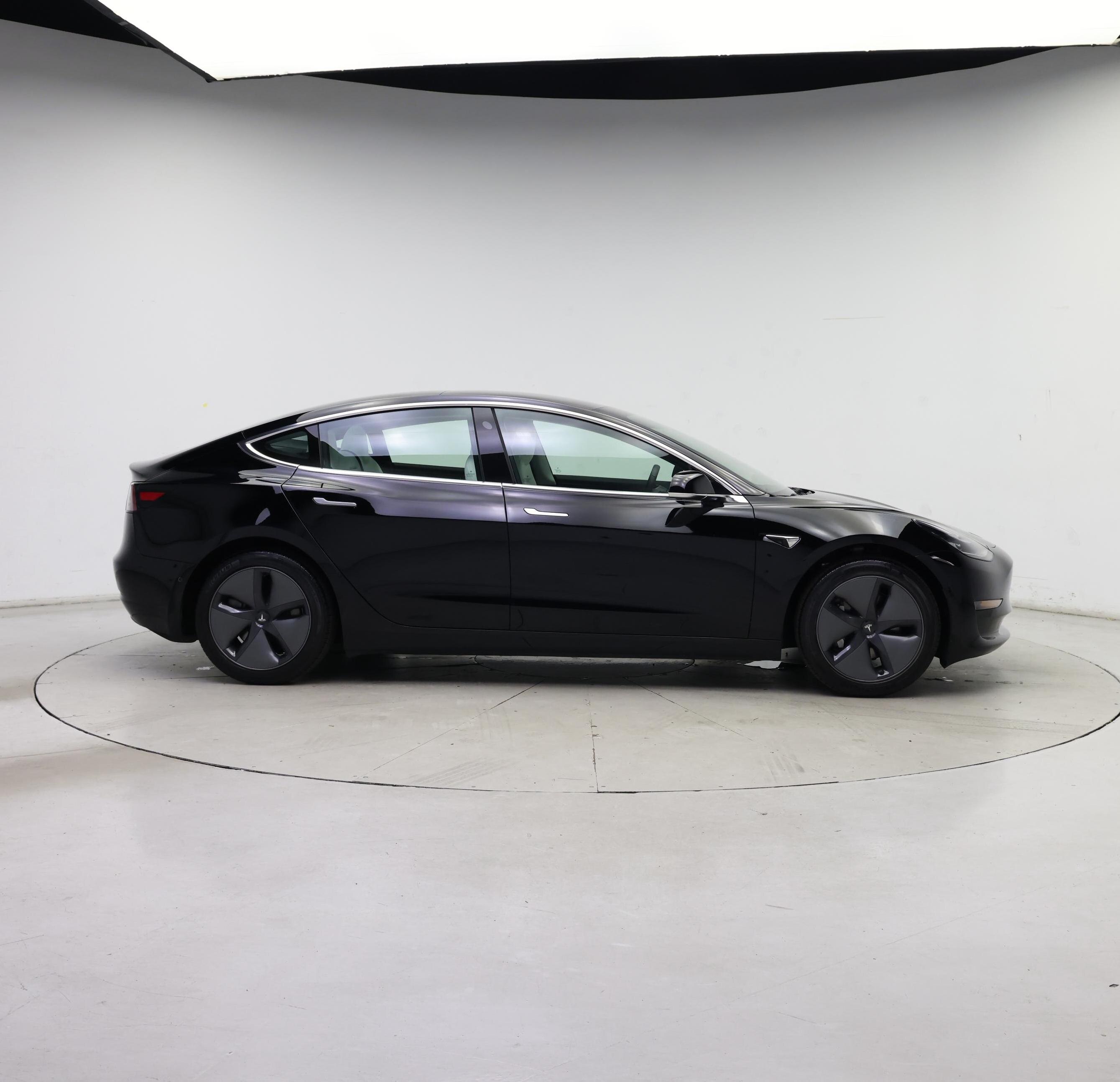 Thumbnail: 2020 Tesla Model 3 - 7