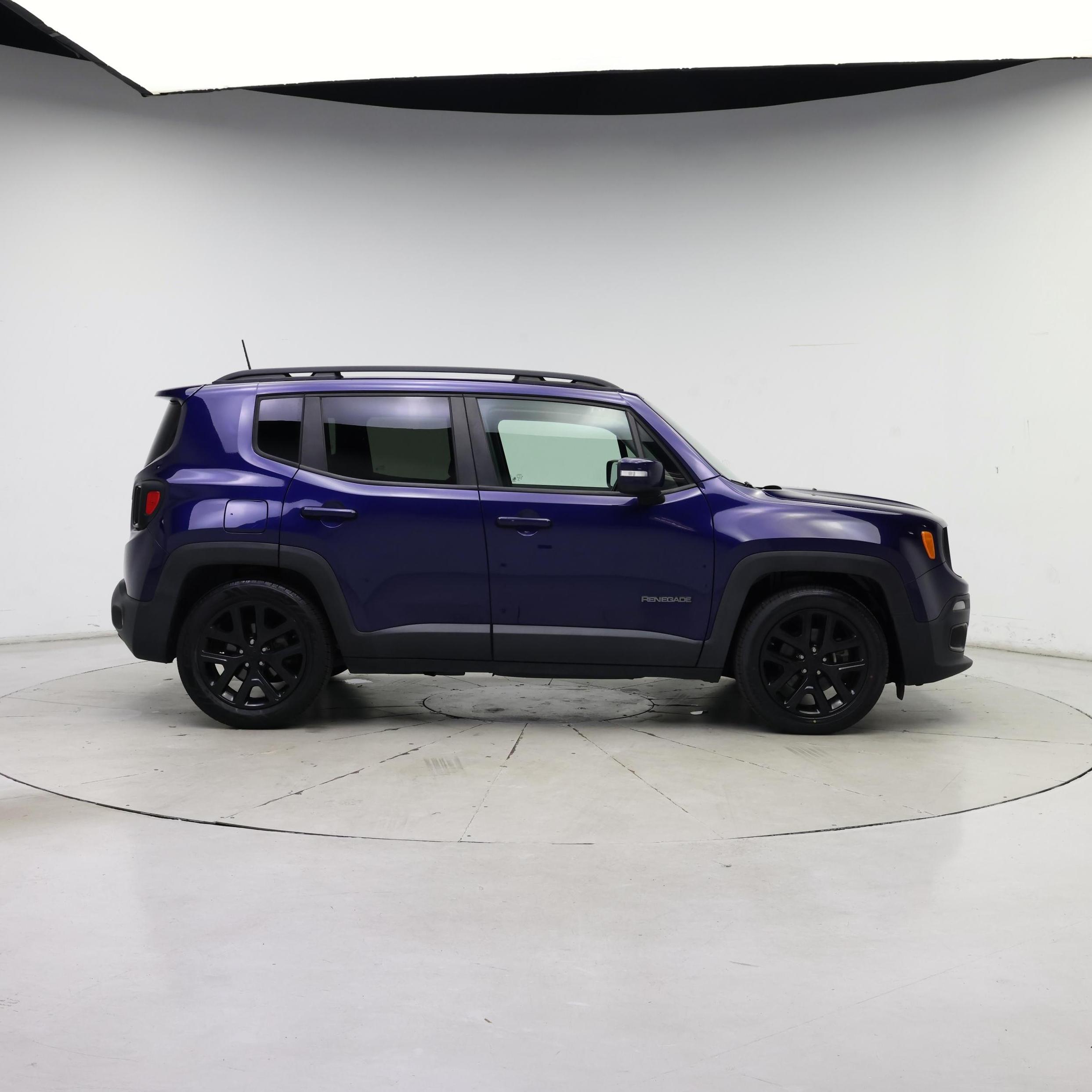 Thumbnail: 2018 Jeep Renegade - 7