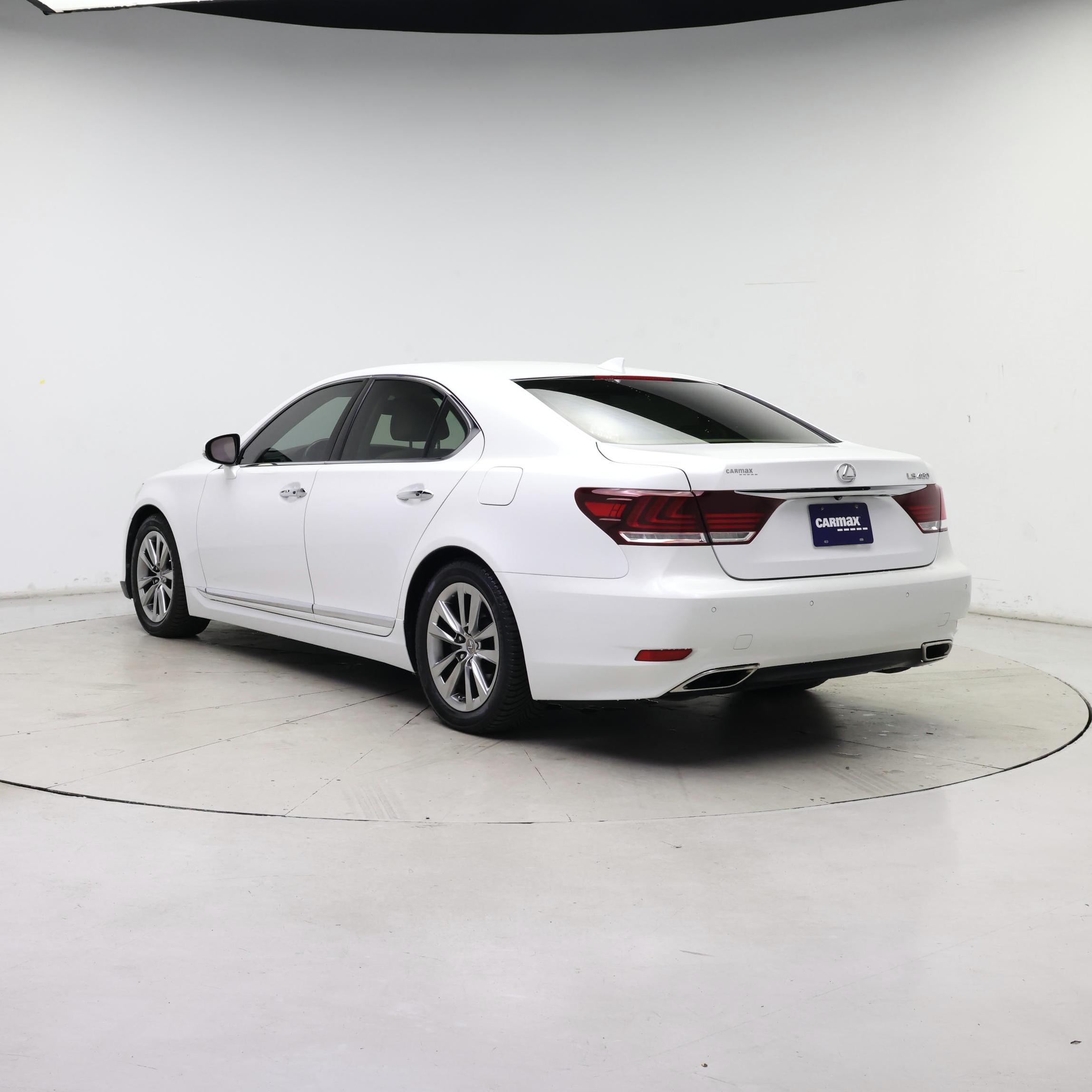 Thumbnail: 2015 Lexus LS - 2