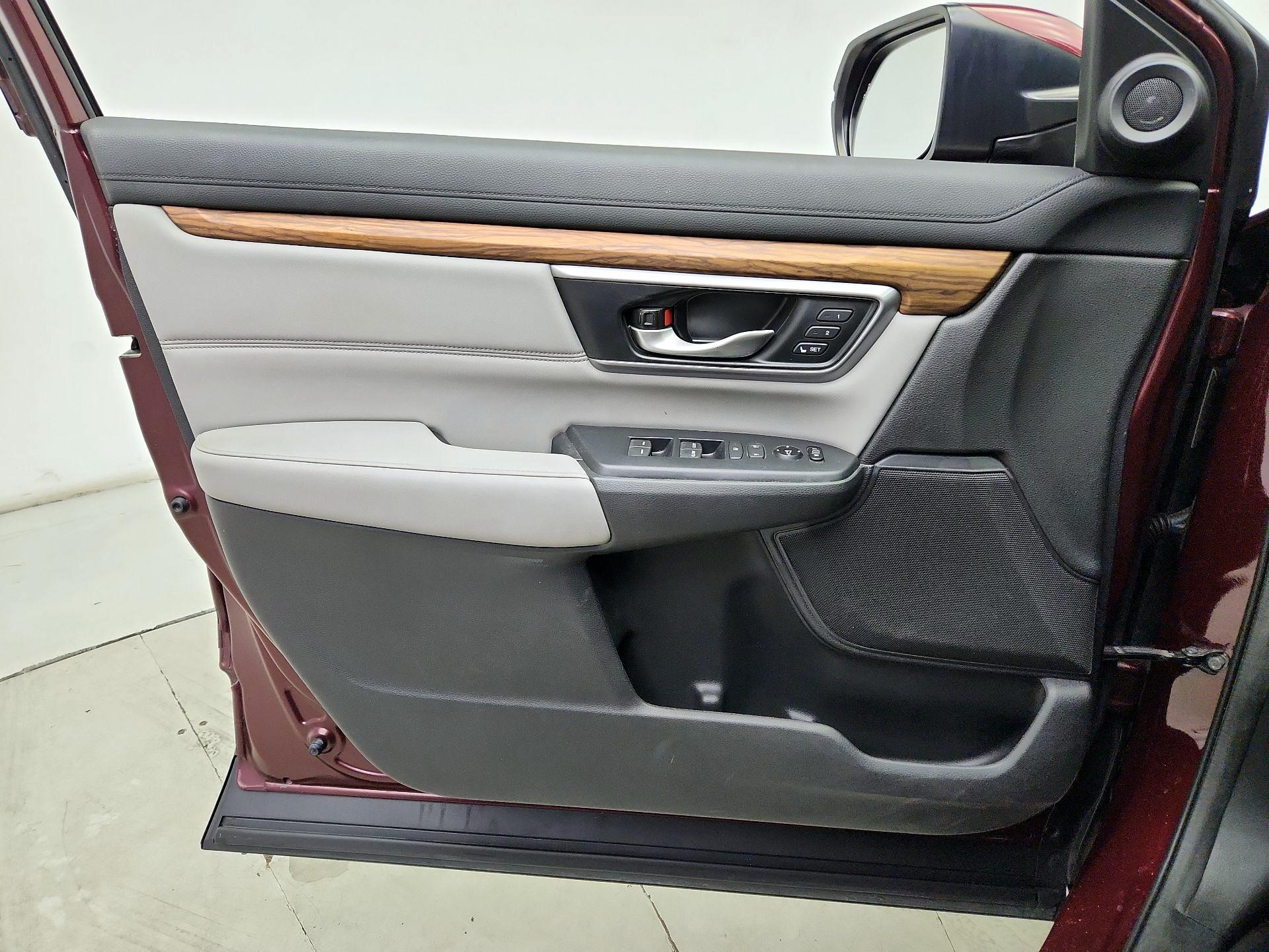 Thumbnail: 2017 Honda CR-V - 12