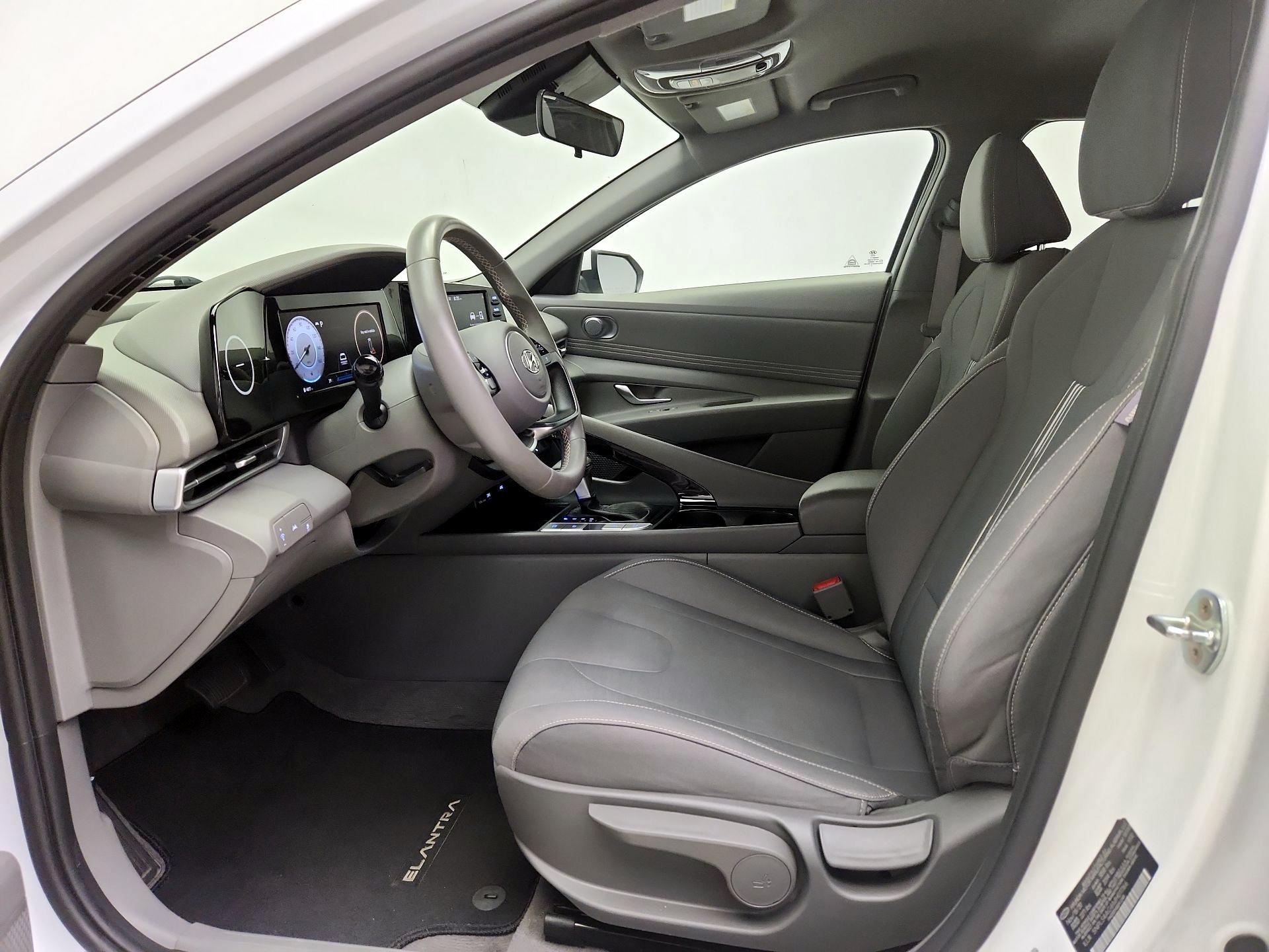 Thumbnail: 2021 Hyundai Elantra - 11