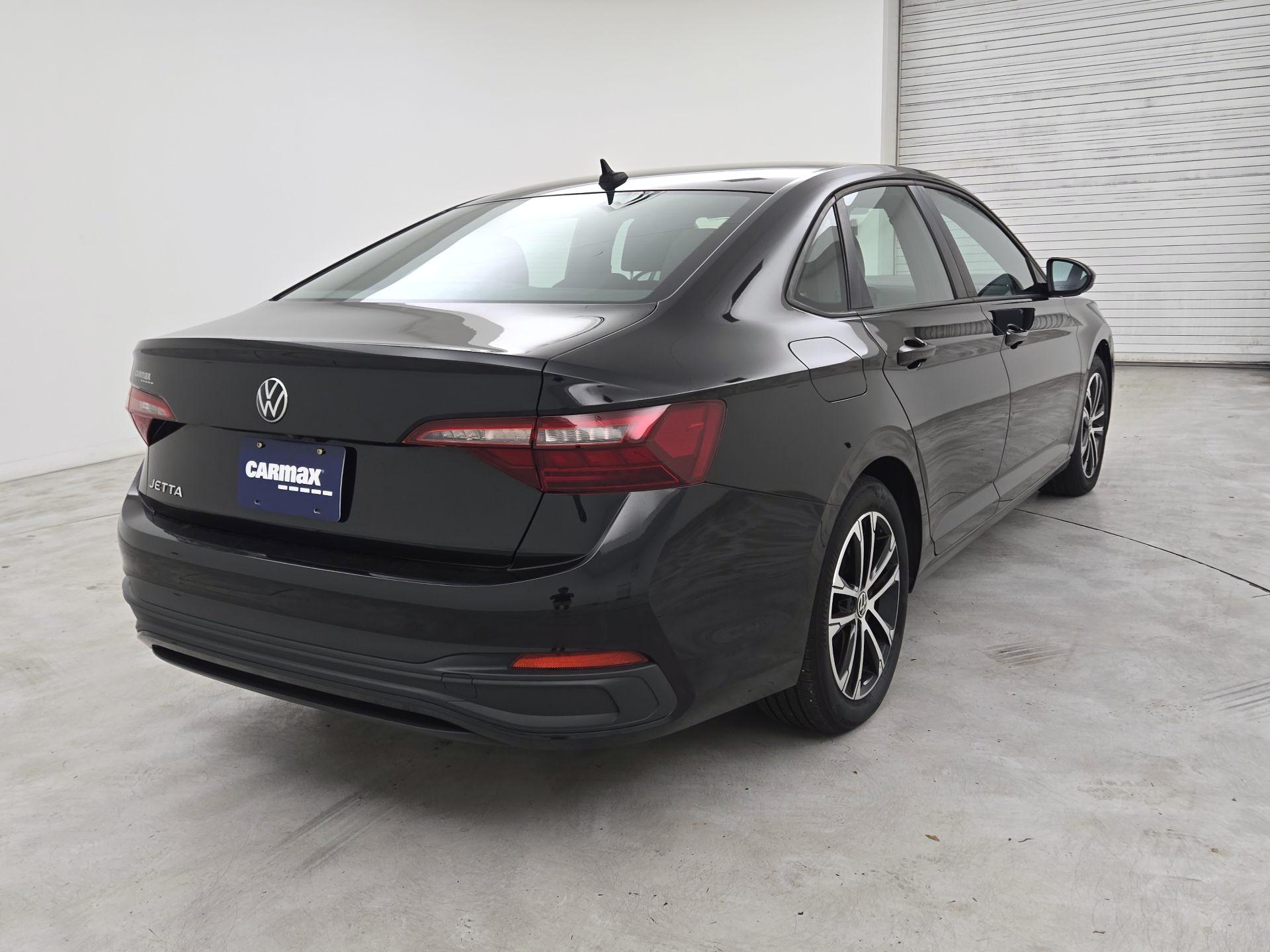 Thumbnail: 2022 Volkswagen Jetta - 5