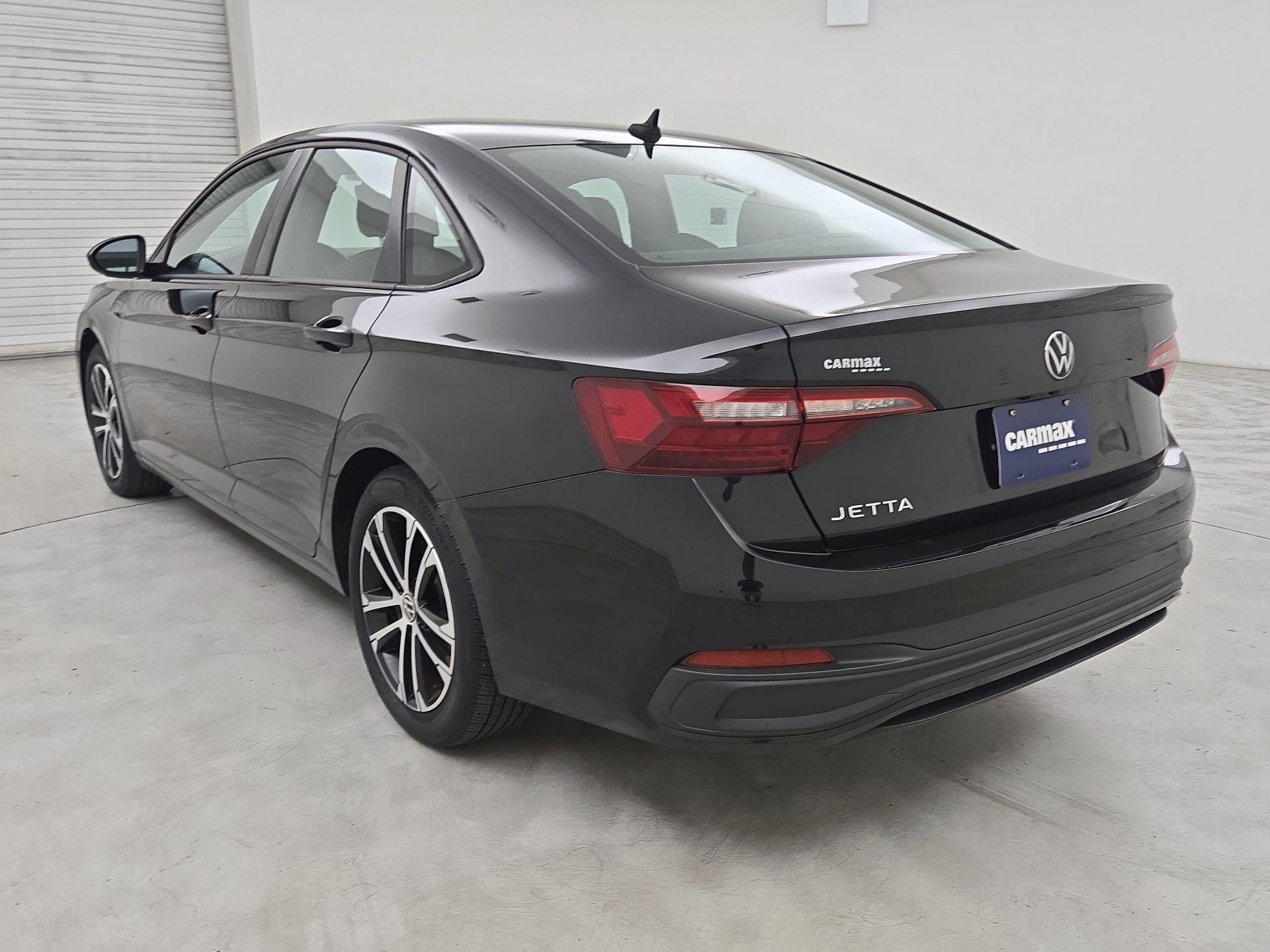 Thumbnail: 2022 Volkswagen Jetta - 7
