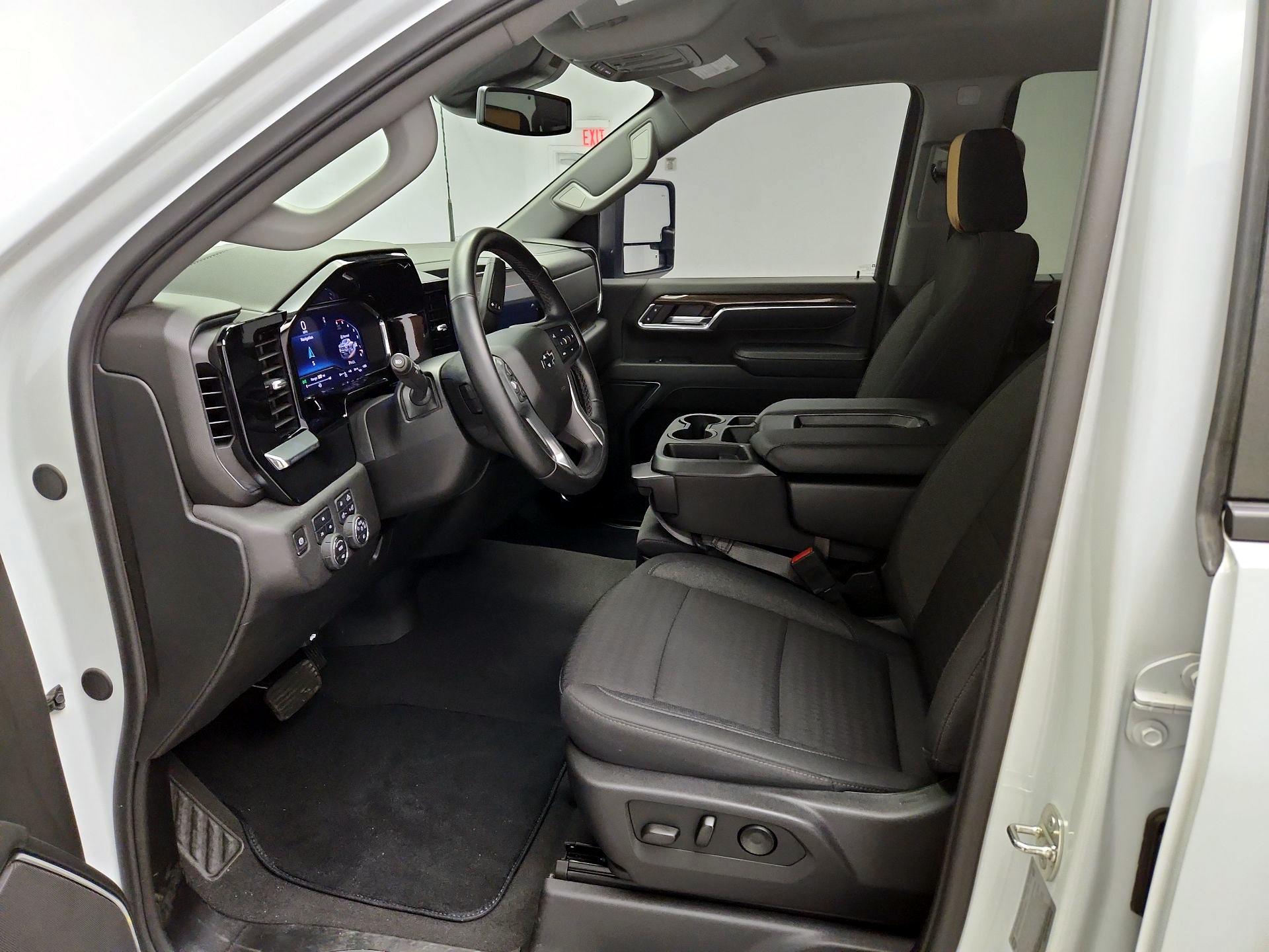 Thumbnail: 2024 Chevrolet Silverado 3500 - 11