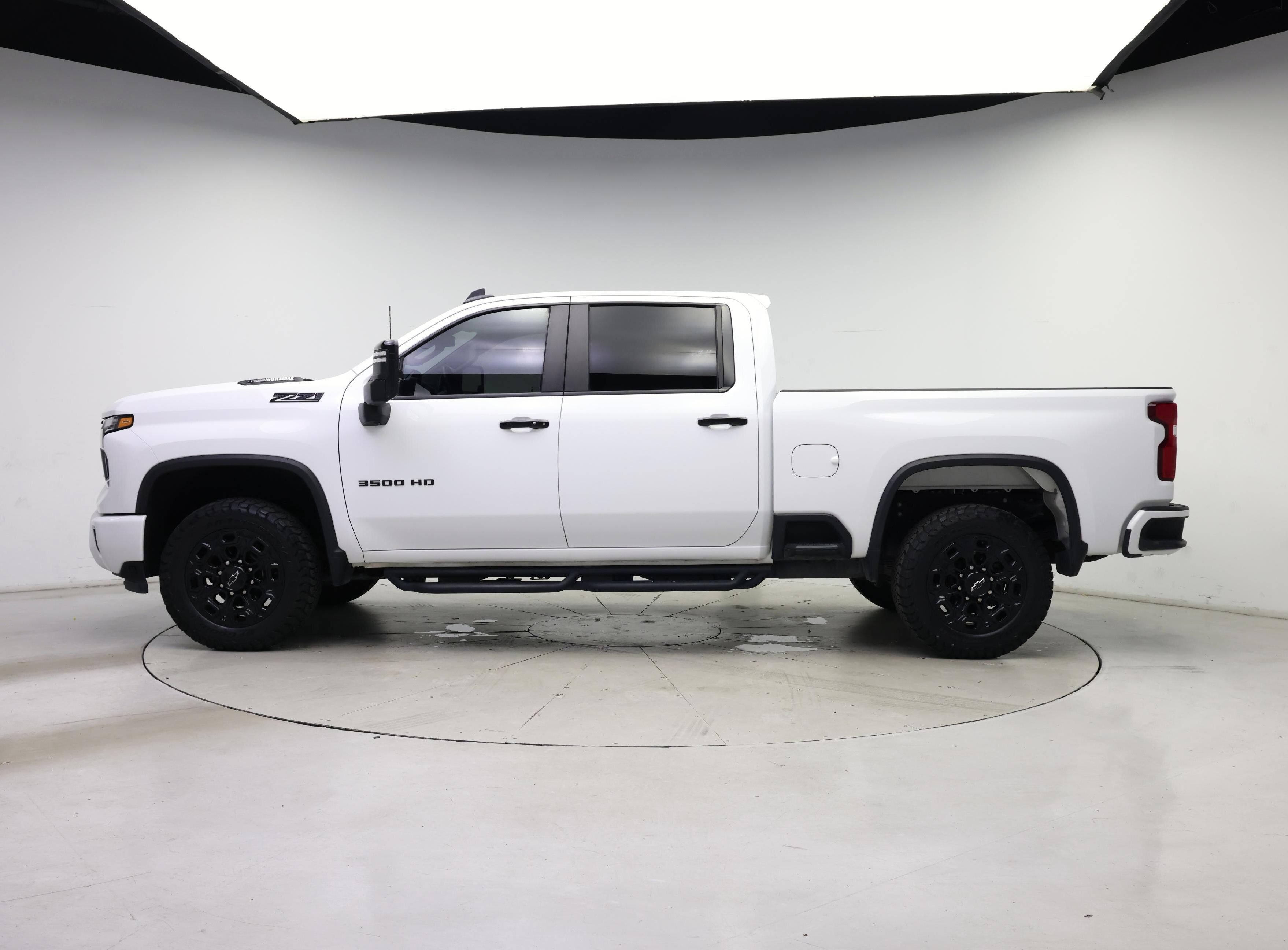 Thumbnail: 2024 Chevrolet Silverado 3500 - 3