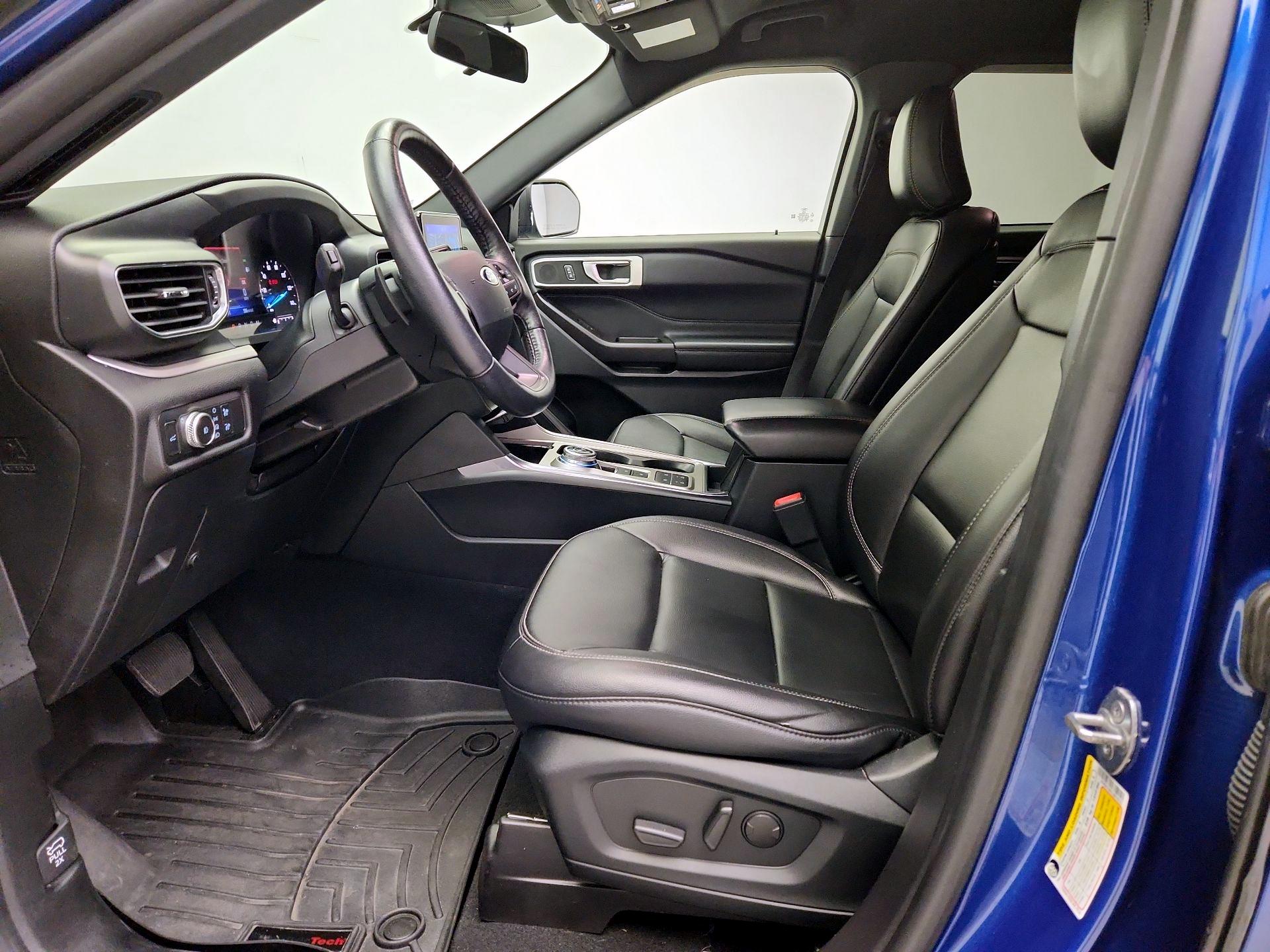 Thumbnail: 2020 Ford Explorer - 11