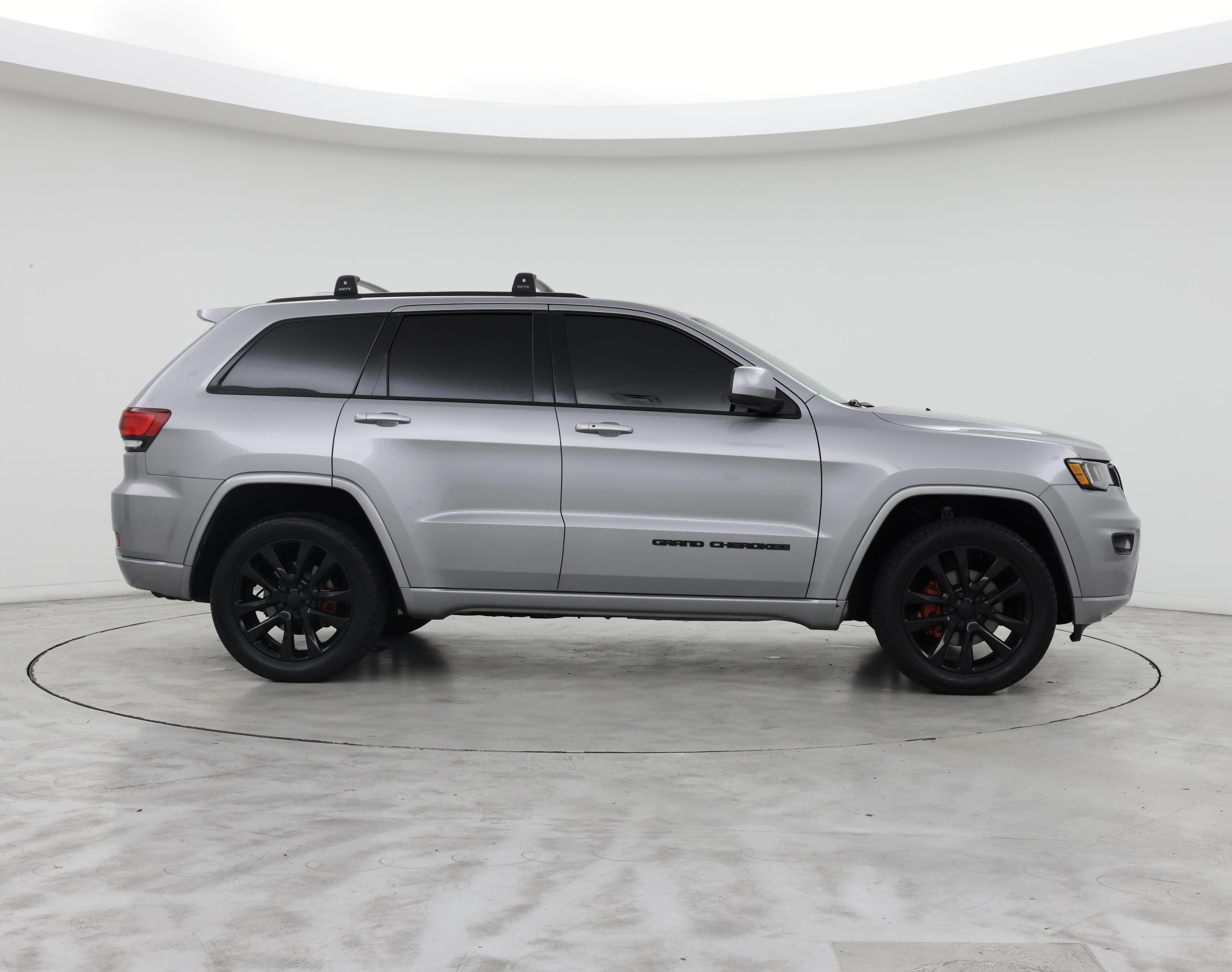 Thumbnail: 2020 Jeep Grand Cherokee - 7