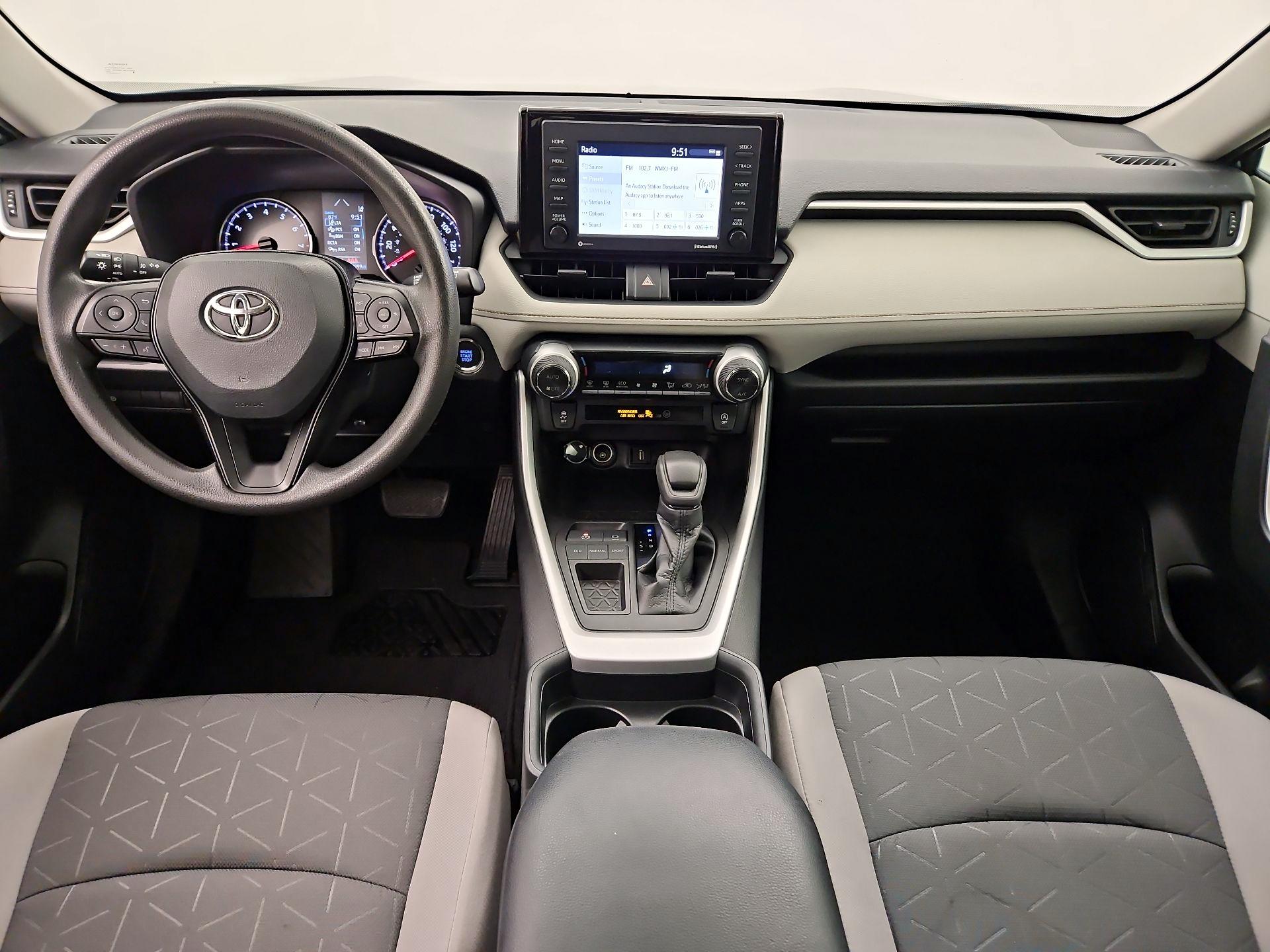 Thumbnail: 2021 Toyota RAV4 - 9