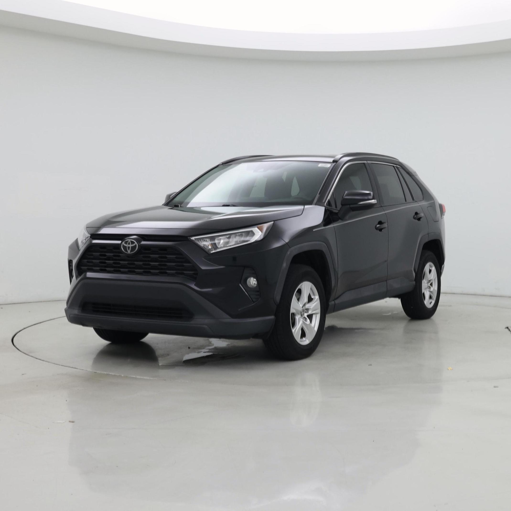 Thumbnail: 2021 Toyota RAV4 - 4