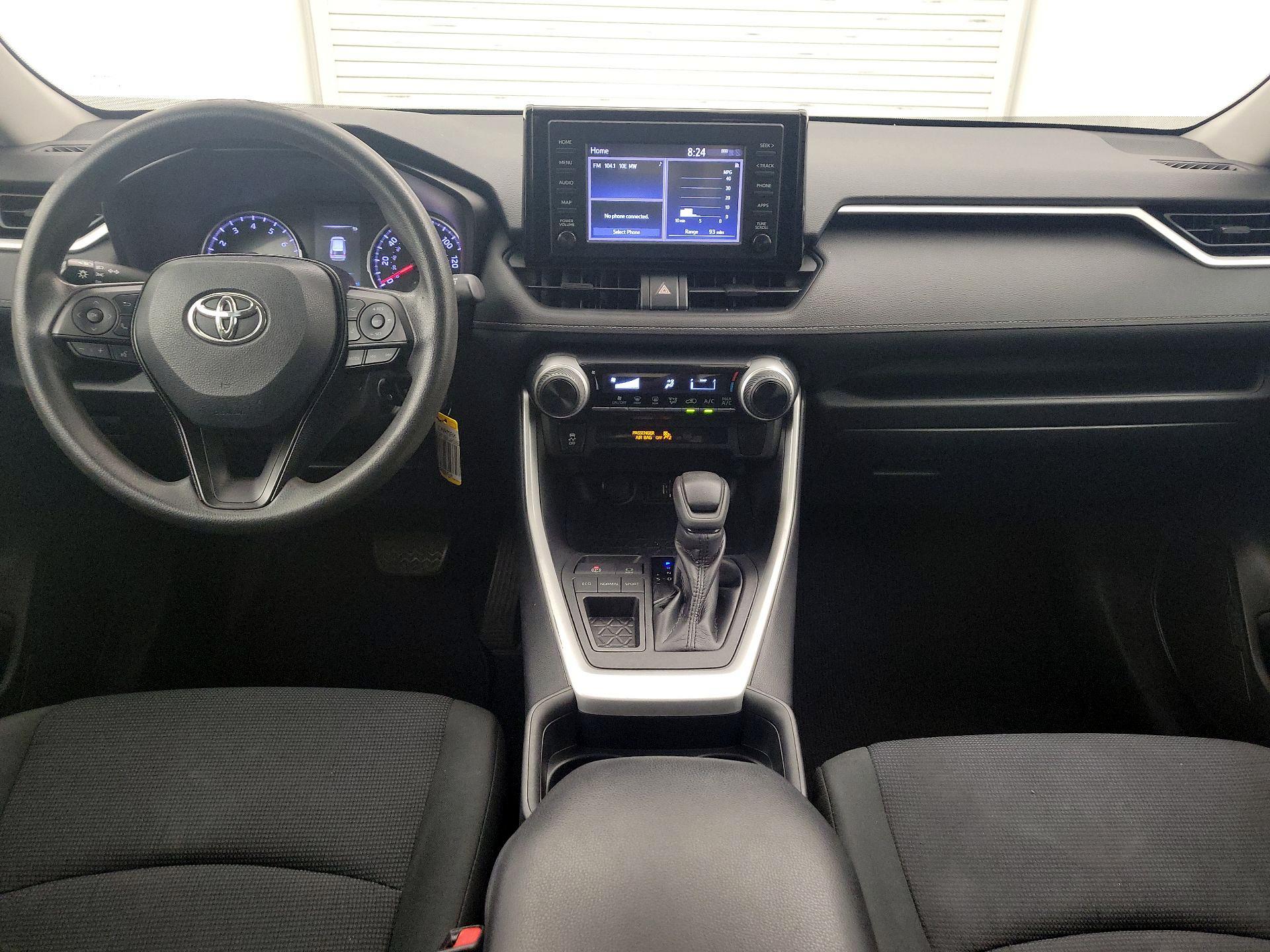 Thumbnail: 2019 Toyota RAV4 - 9