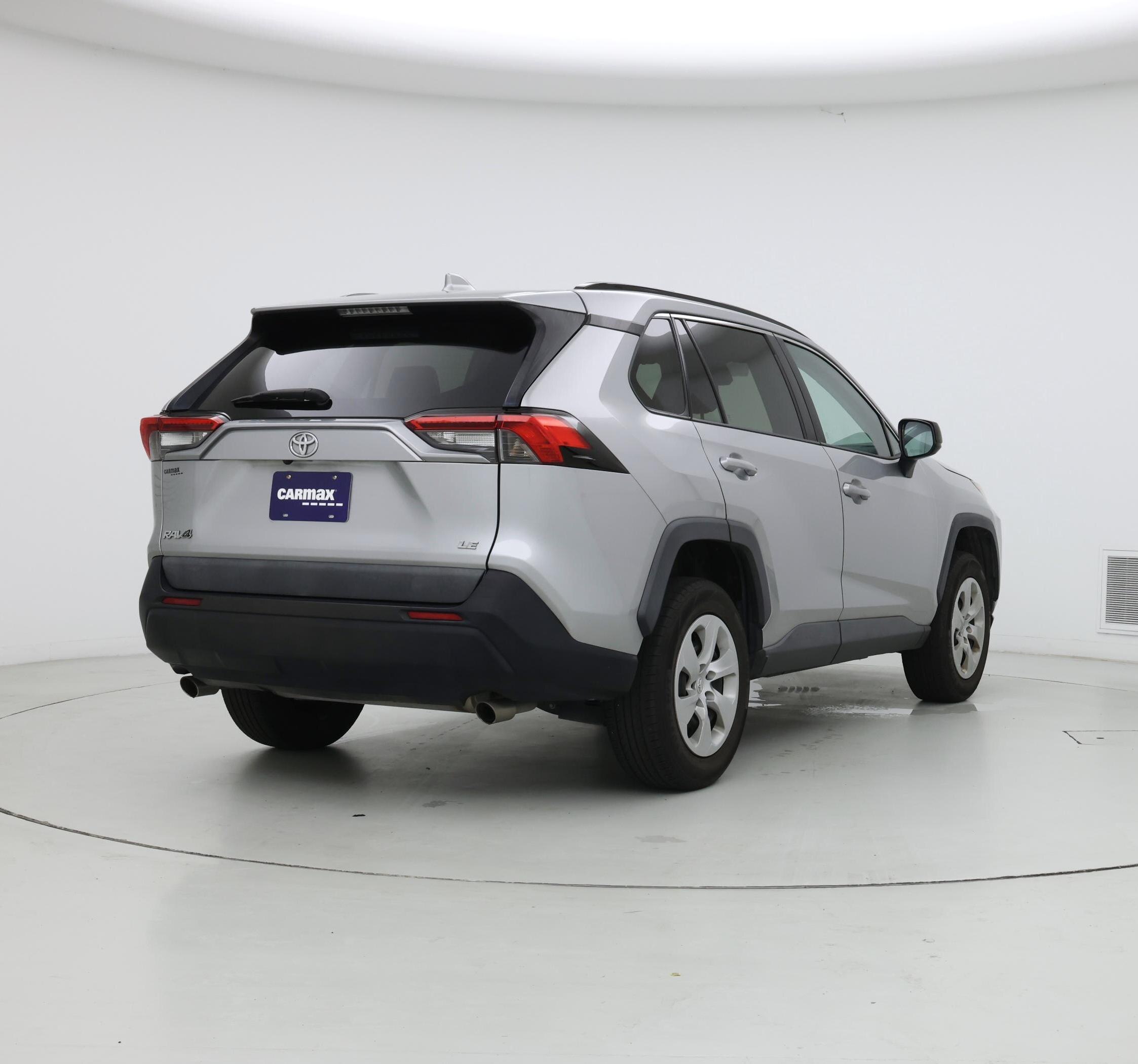 Thumbnail: 2019 Toyota RAV4 - 8