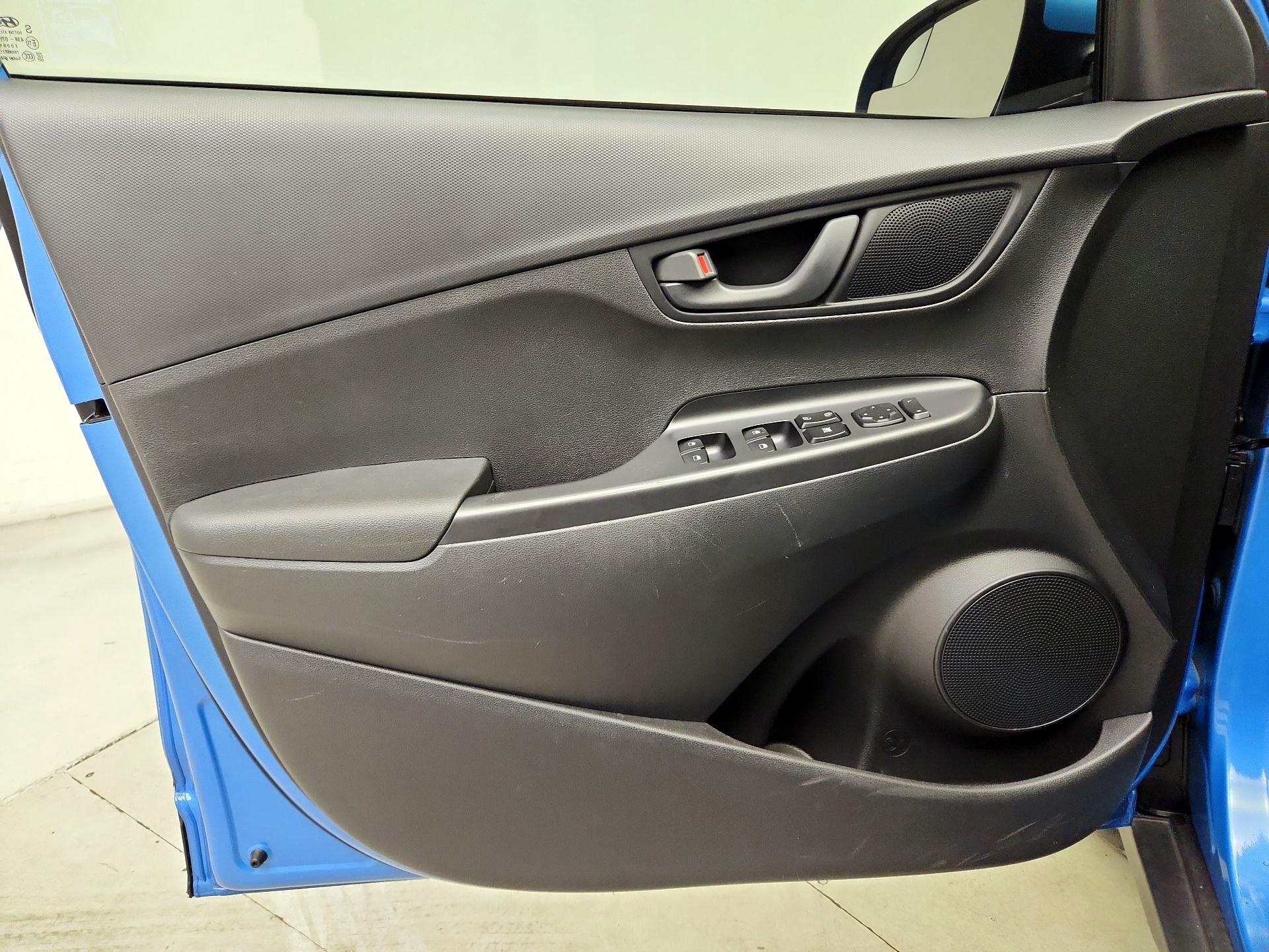 Thumbnail: 2018 Hyundai Kona - 12
