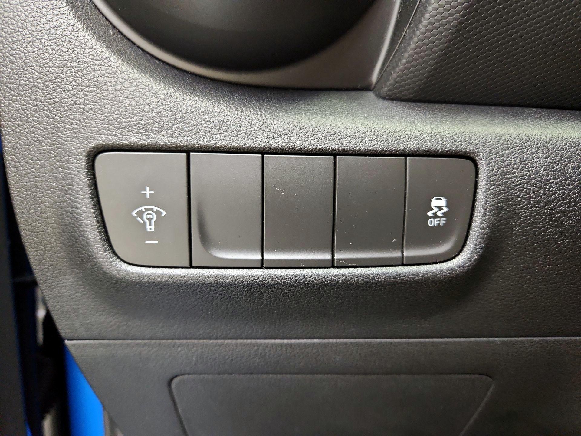 Thumbnail: 2018 Hyundai Kona - 13