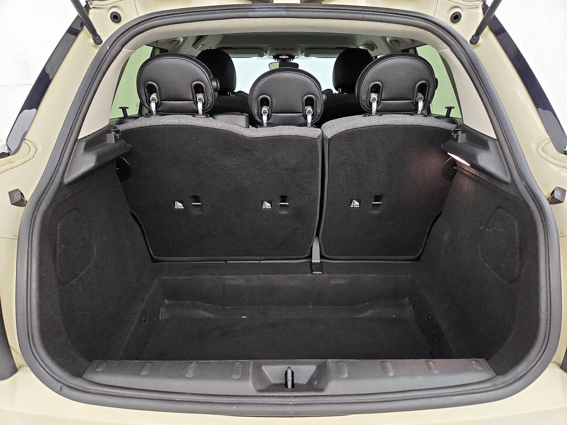 Thumbnail: 2018 MINI Cooper Hardtop - 20
