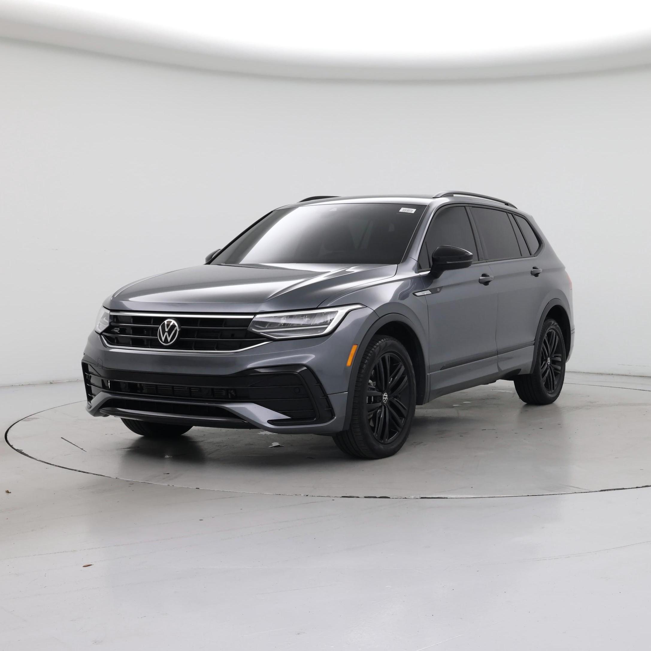 Thumbnail: 2022 Volkswagen Tiguan - 4