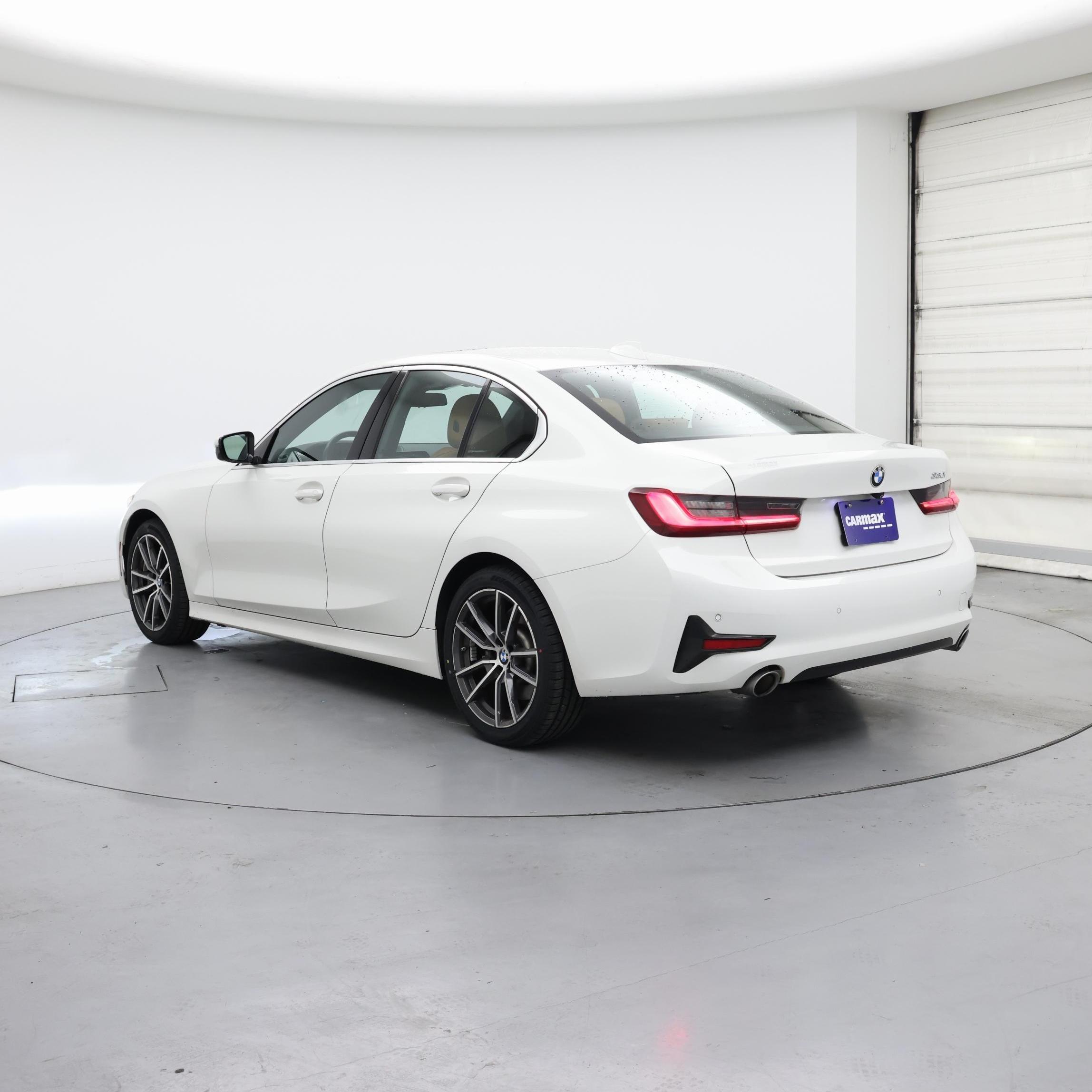 Thumbnail: 2022 BMW 3 Series - 2