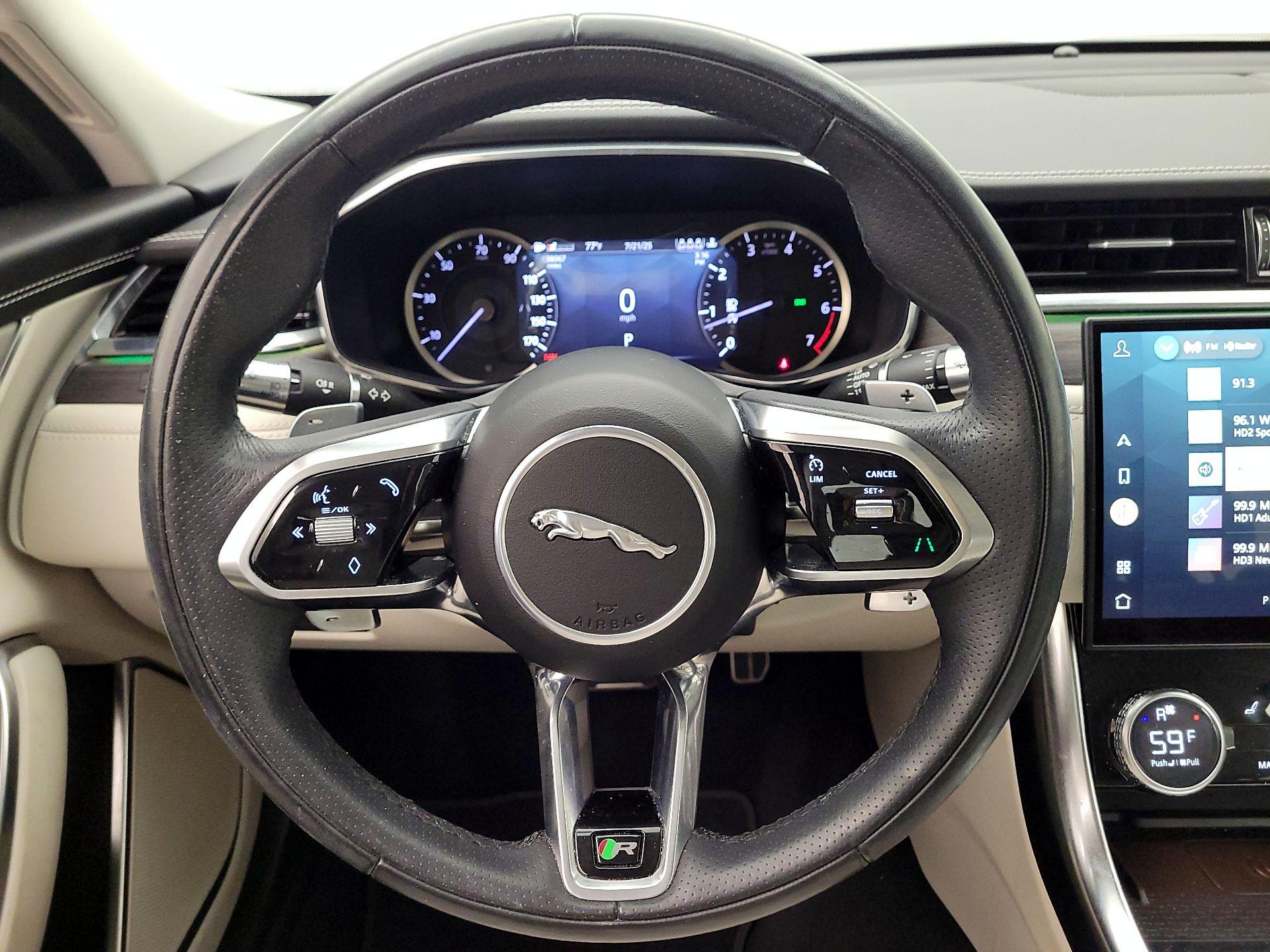 Thumbnail: 2022 Jaguar XF - 10