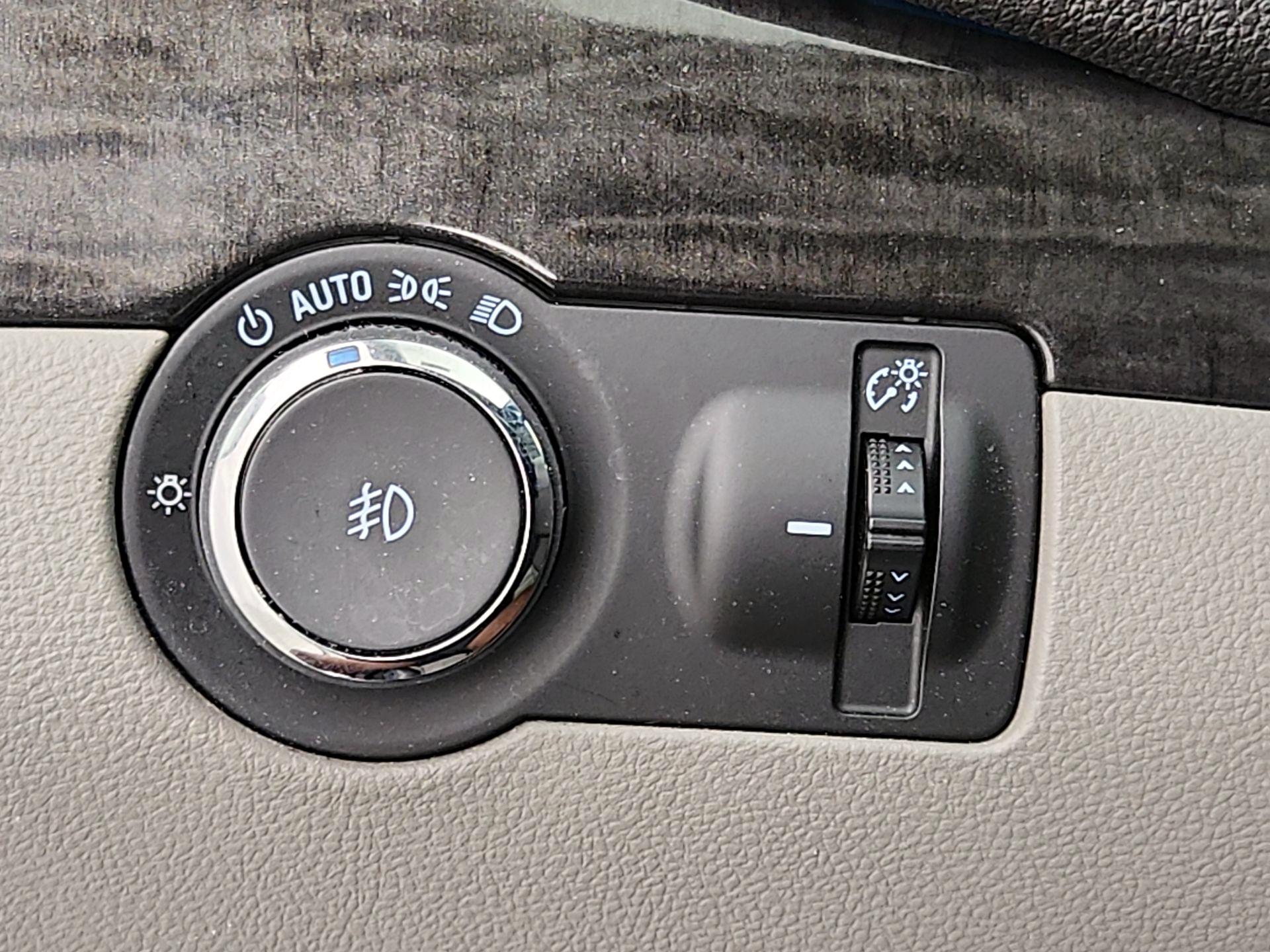 Thumbnail: 2015 Buick Encore - 13
