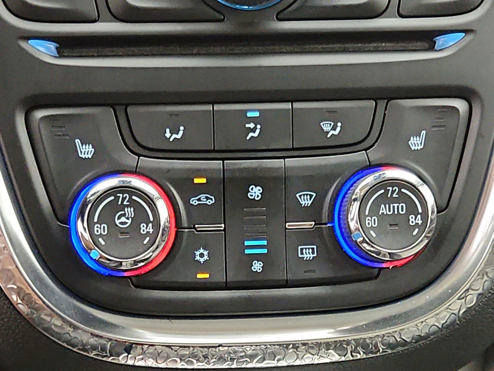 Thumbnail: 2015 Buick Encore - 17