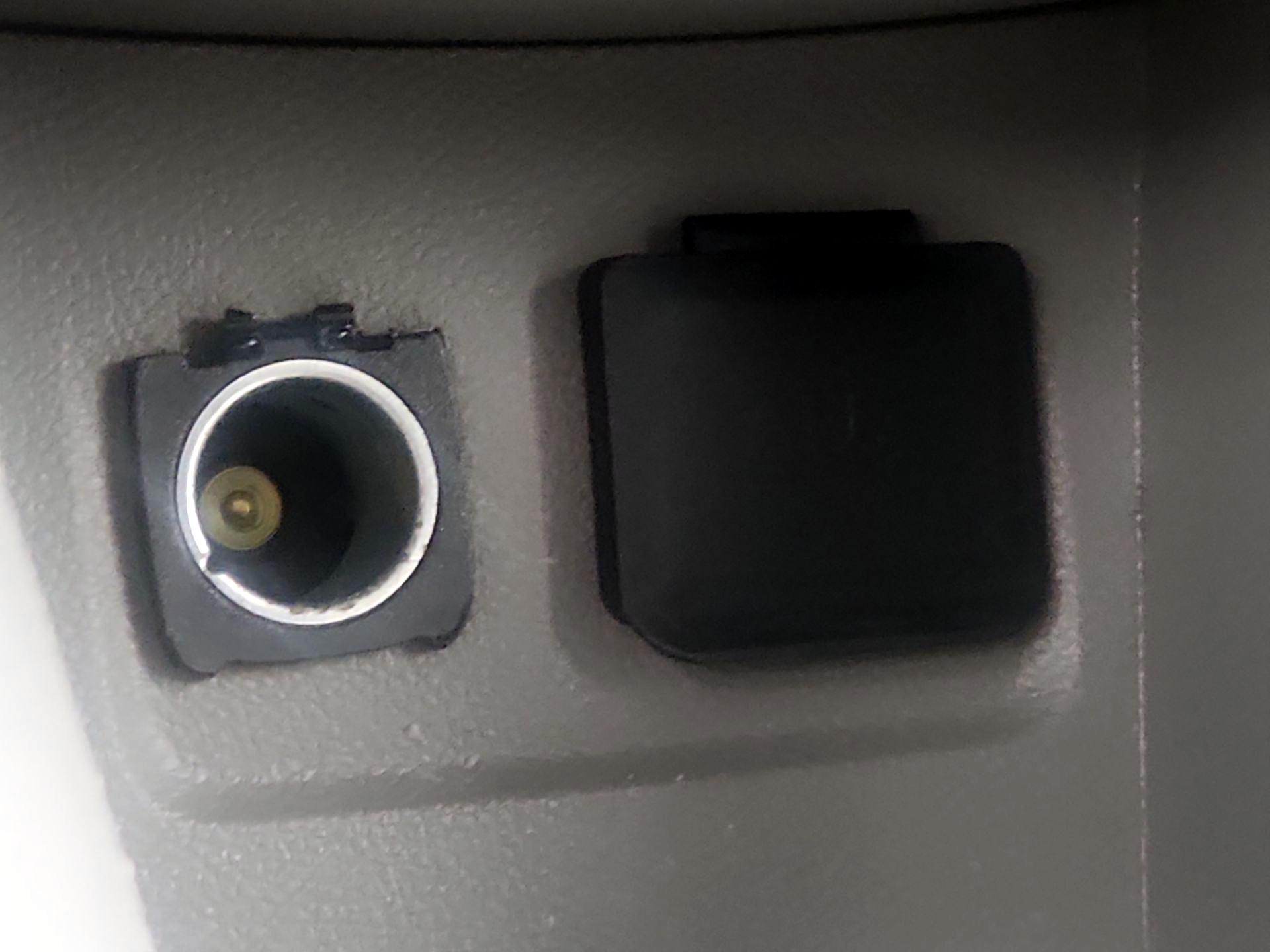 Thumbnail: 2015 Buick Encore - 19