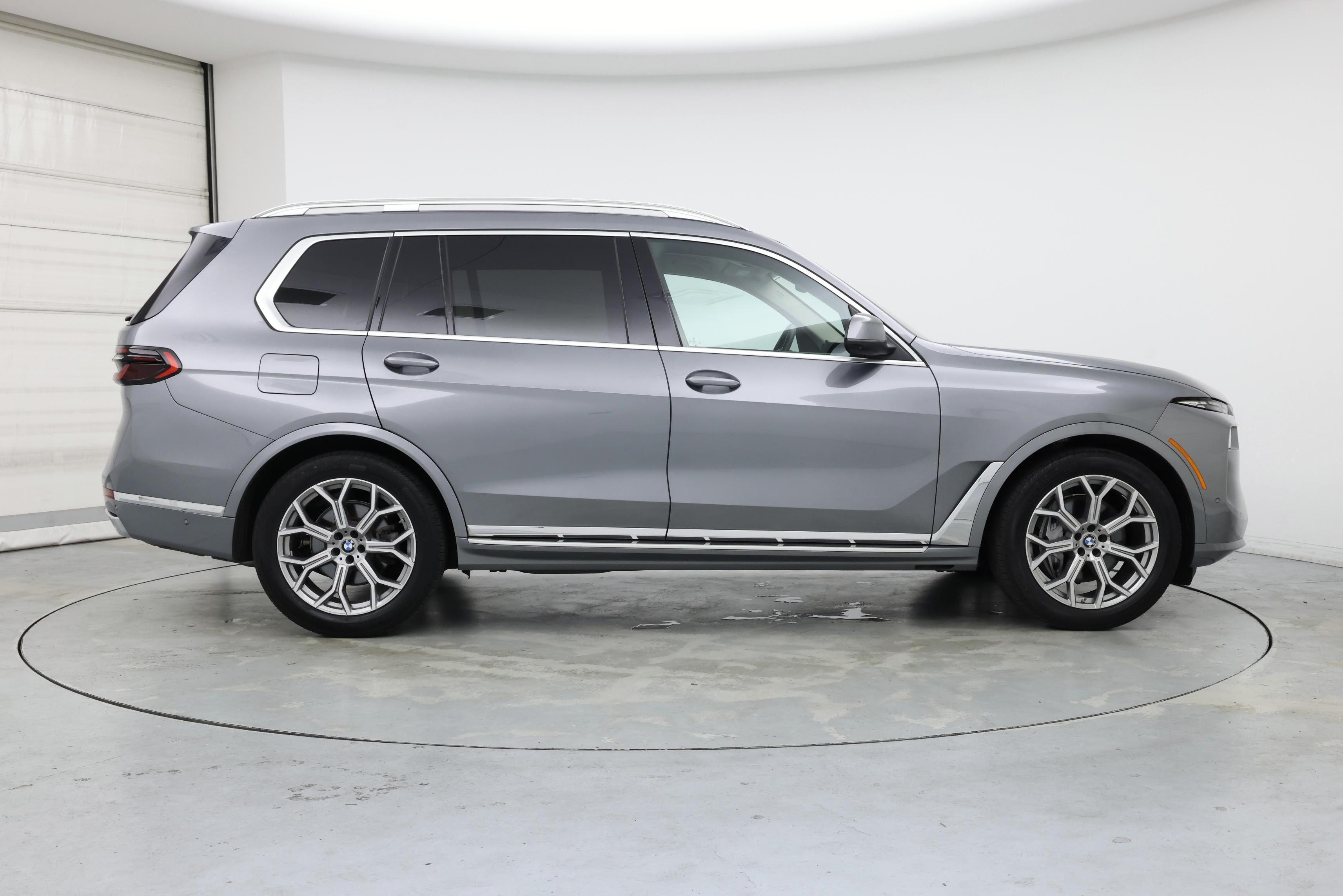 Thumbnail: 2024 BMW X7 - 7